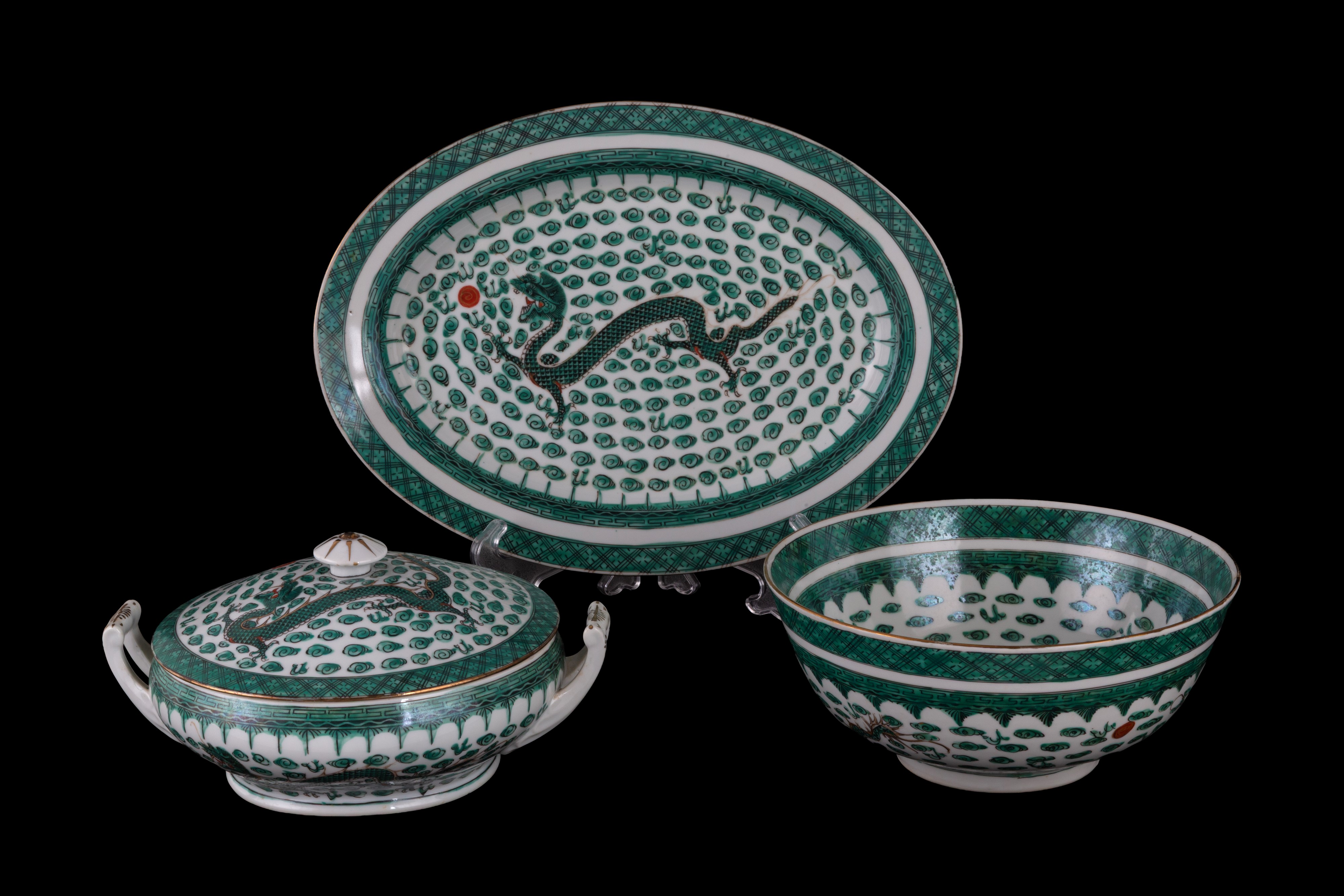 Servizio in porcellana con draghi