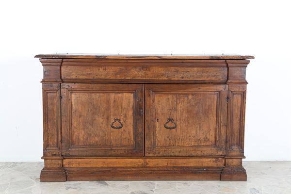 Credenza in noce