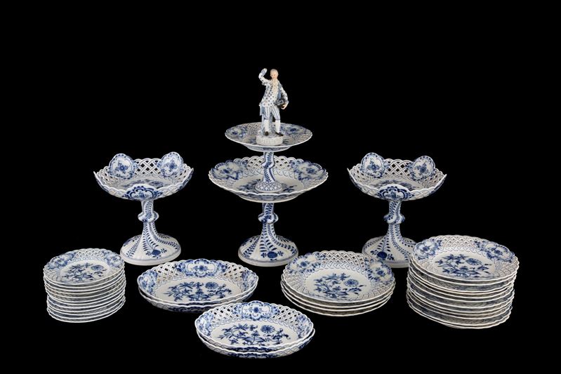 Servizio mod. Cipolla blu in porcellana traforata. MEISSEN