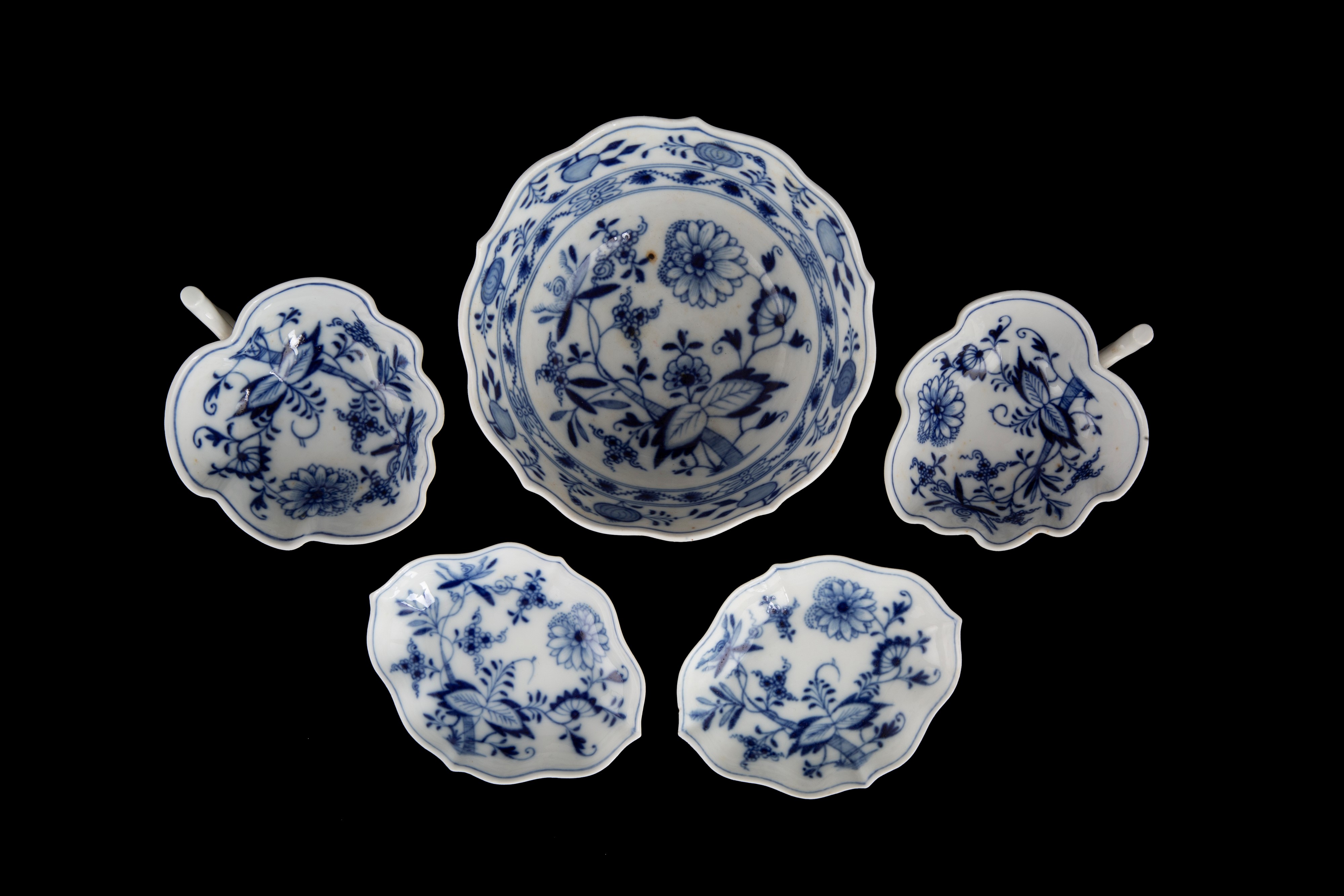 Servizio mod. Cipolla blu in porcellana. MEISSEN
