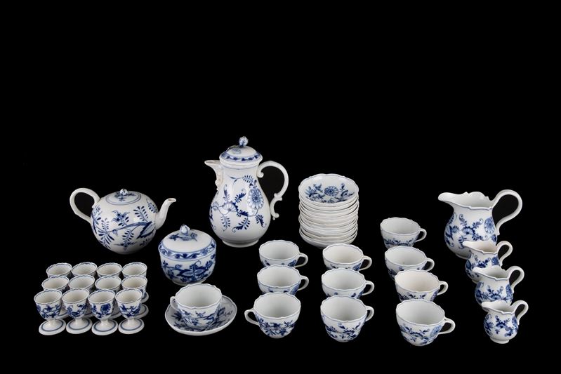 Servizio mod. Cipolla blu in porcellana. MEISSEN