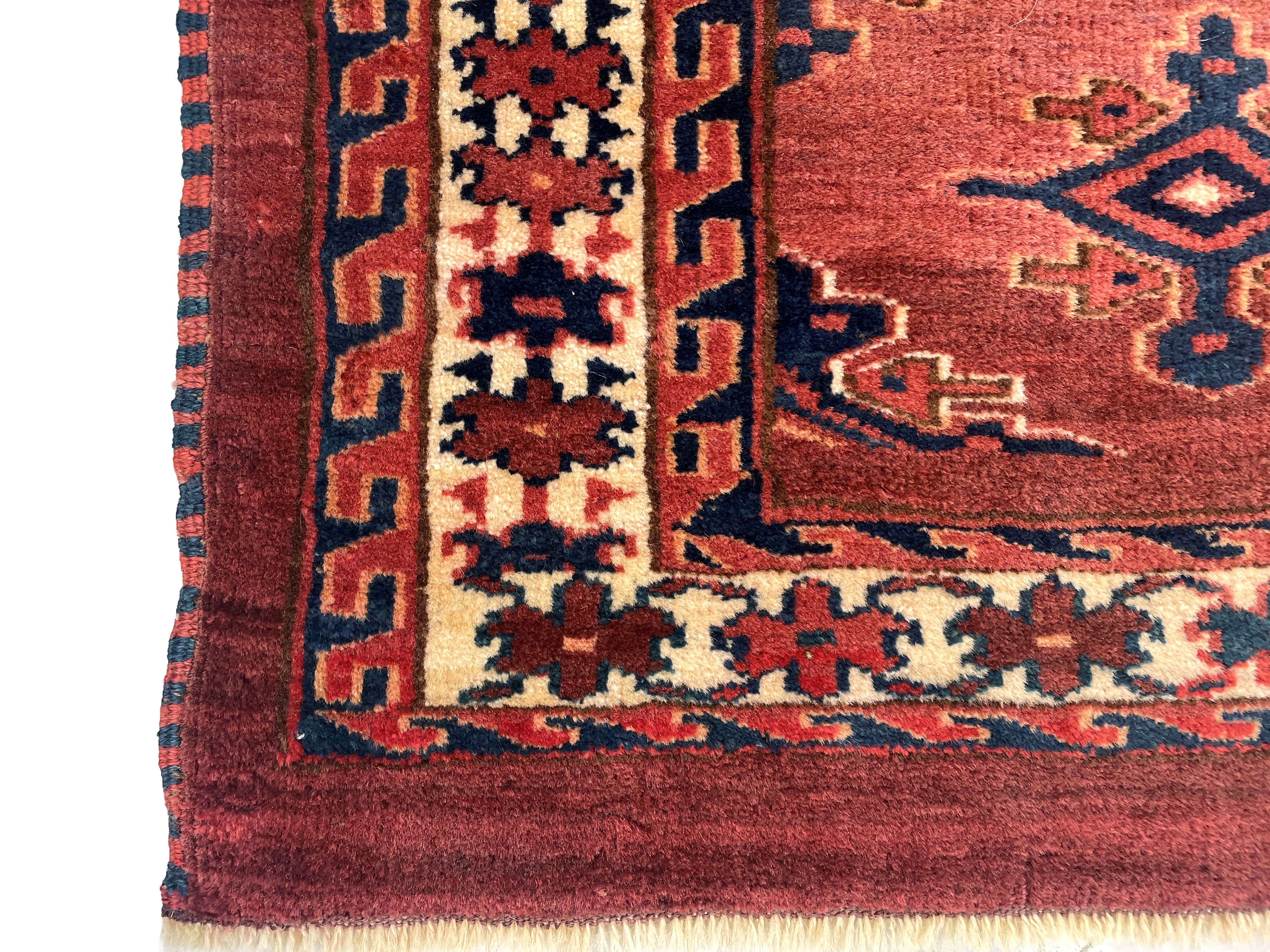 Tappeto Yomut Ensi, Turkestan occidentale, fine XIX secolo, 122x83 cm