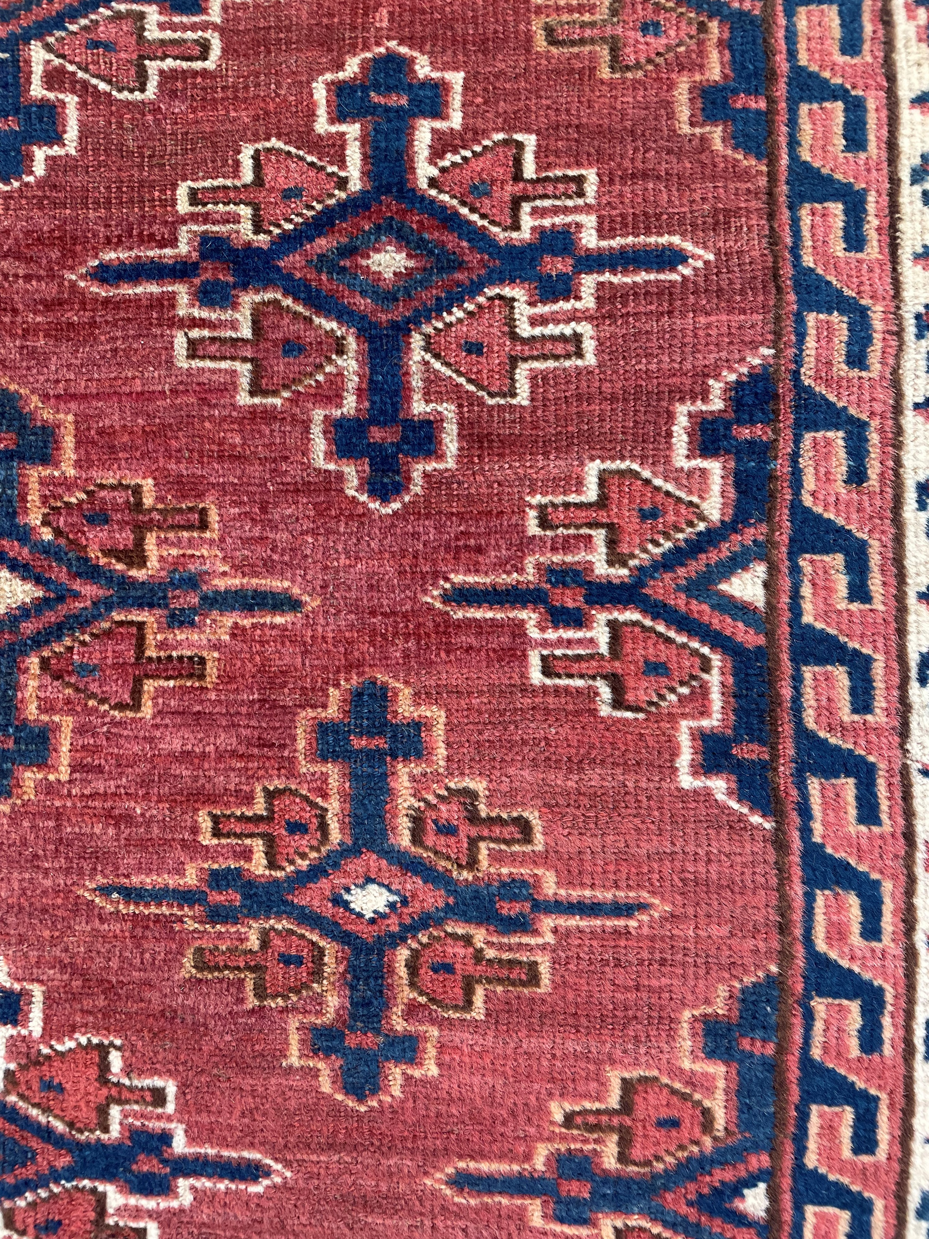 Tappeto Yomut Ensi, Turkestan occidentale, fine XIX secolo, 122x83 cm
