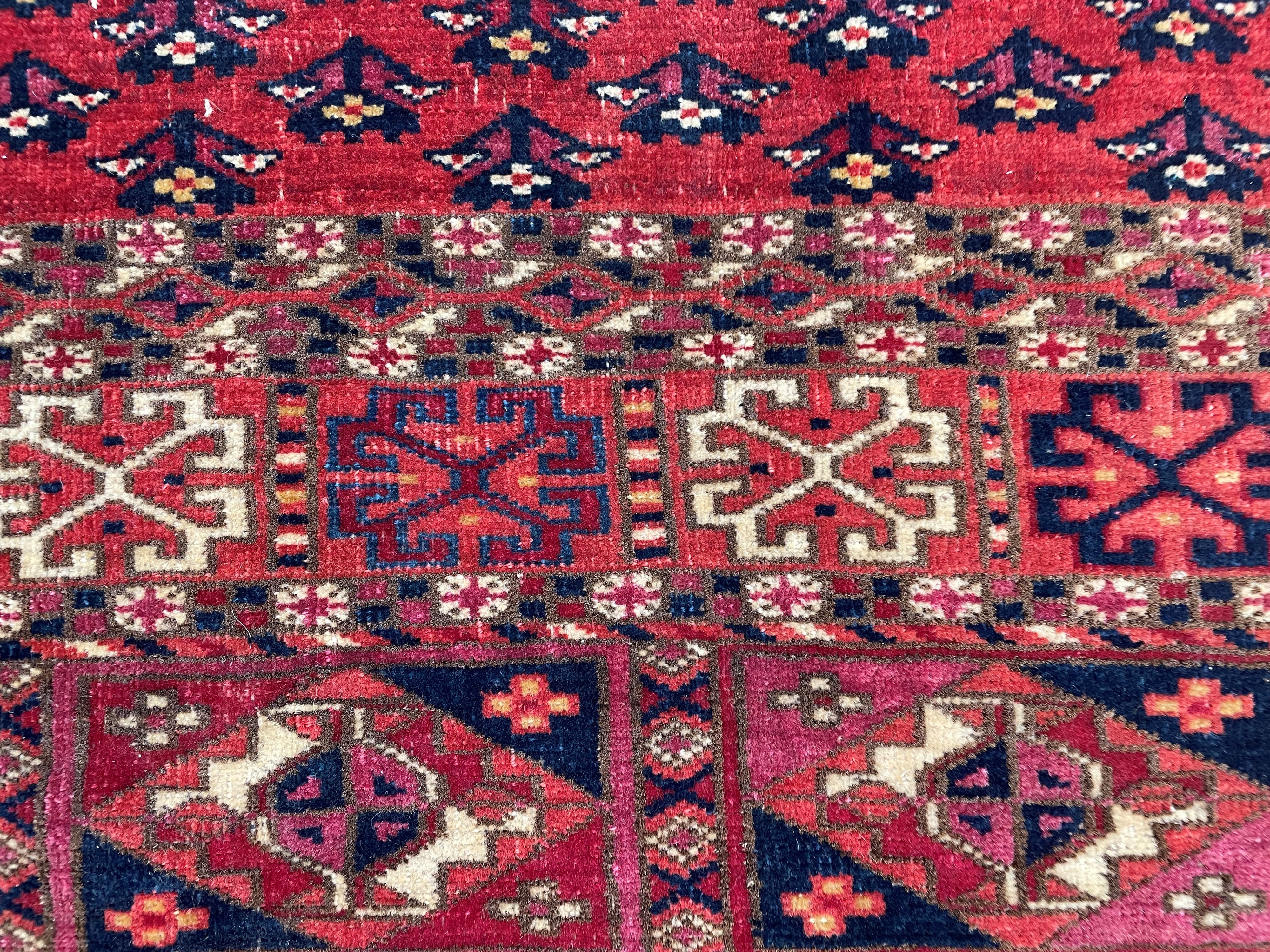 Tappeto Tekkè Chuval, Turkestan occidentale, fine XIX secolo, 75x117 cm