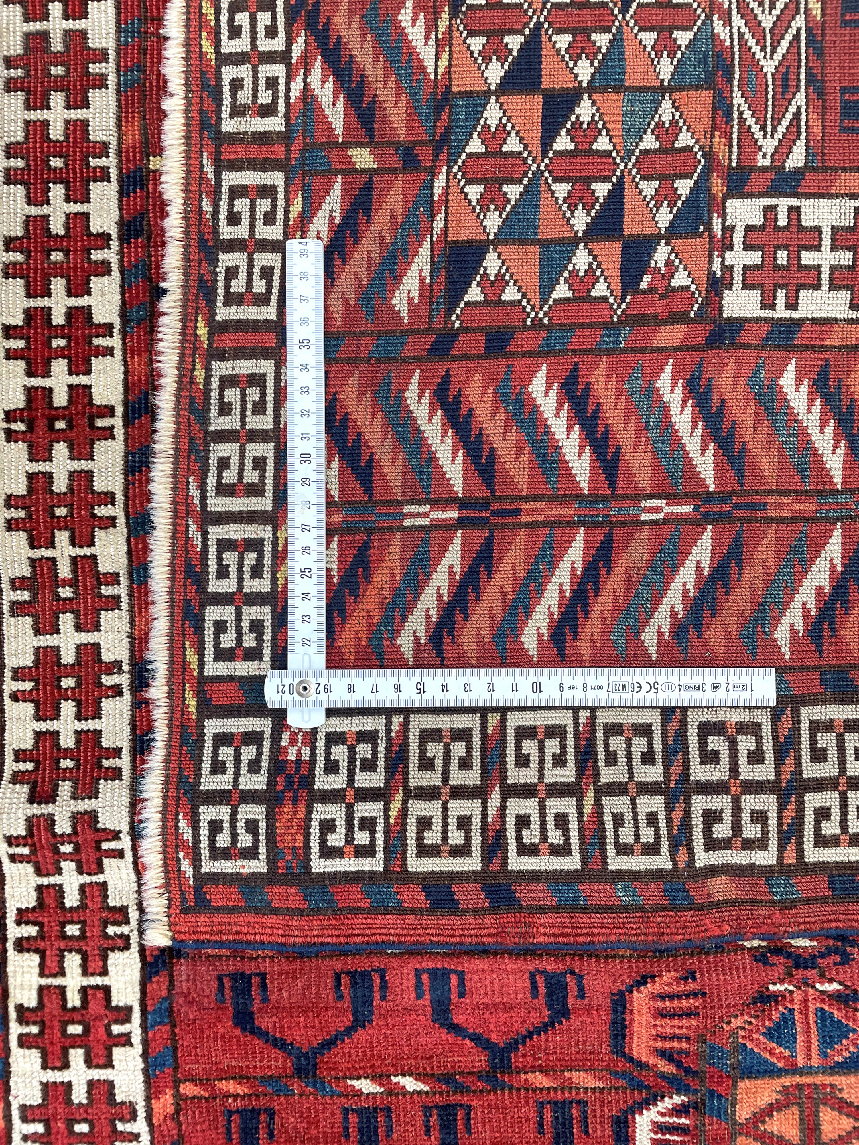 Tappeto Tekkè Ensi, Turkestan occidentale, Metà XIX secolo, 159x128 cm