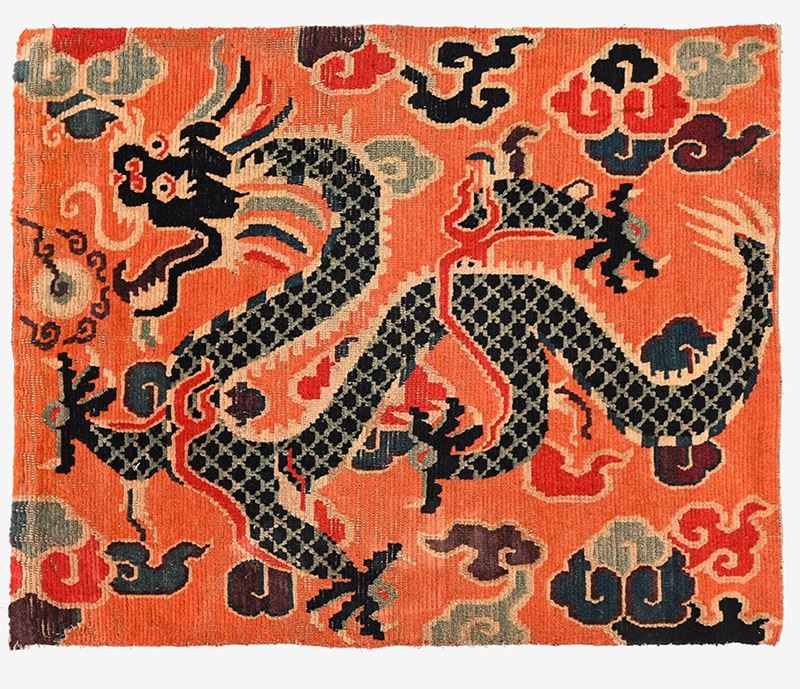 Tappeto Tibetano, Motivo a Drago e Nuvole, circa 1900