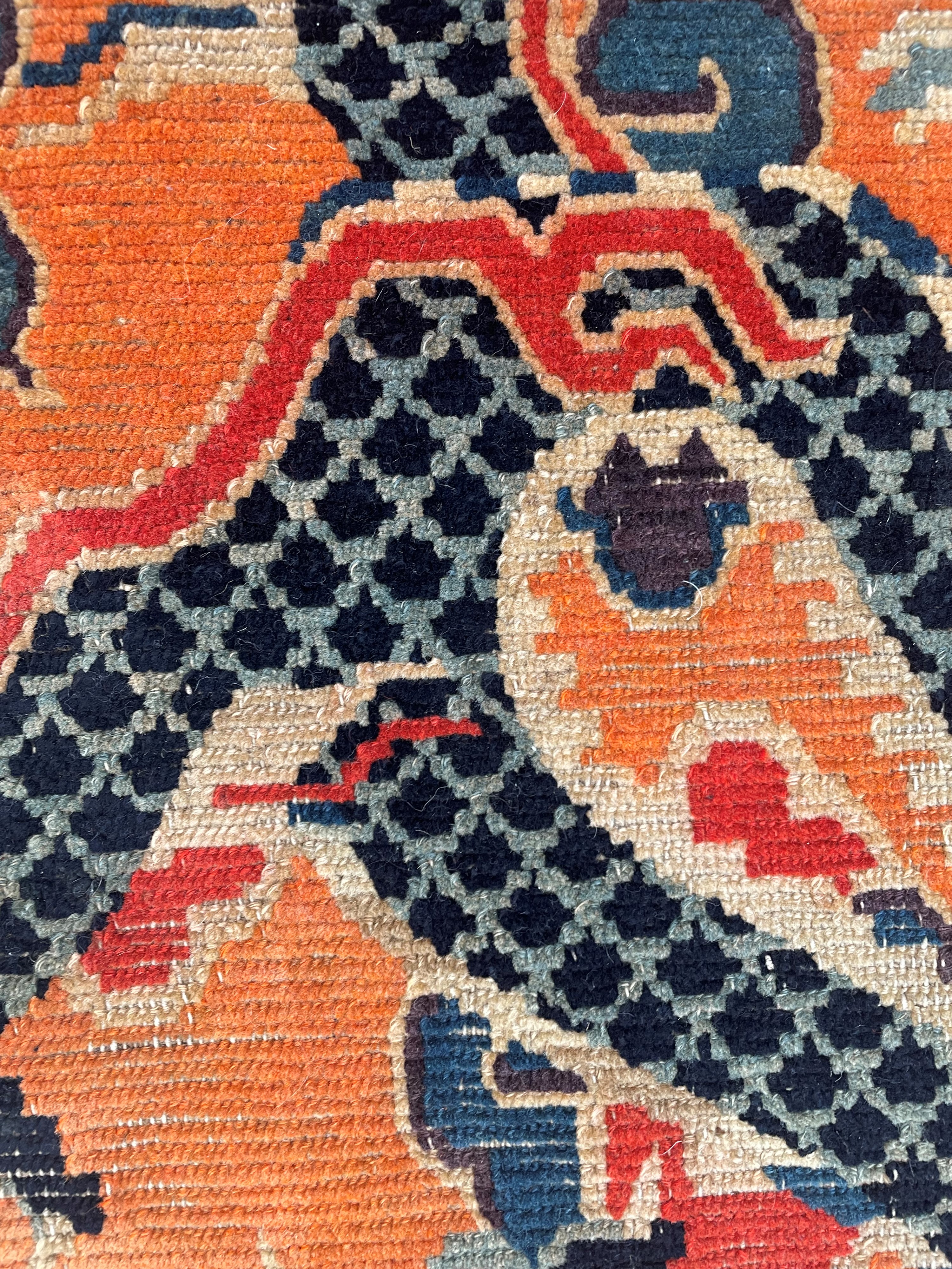 Tappeto Tibetano, Motivo a Drago e Nuvole, circa 1900