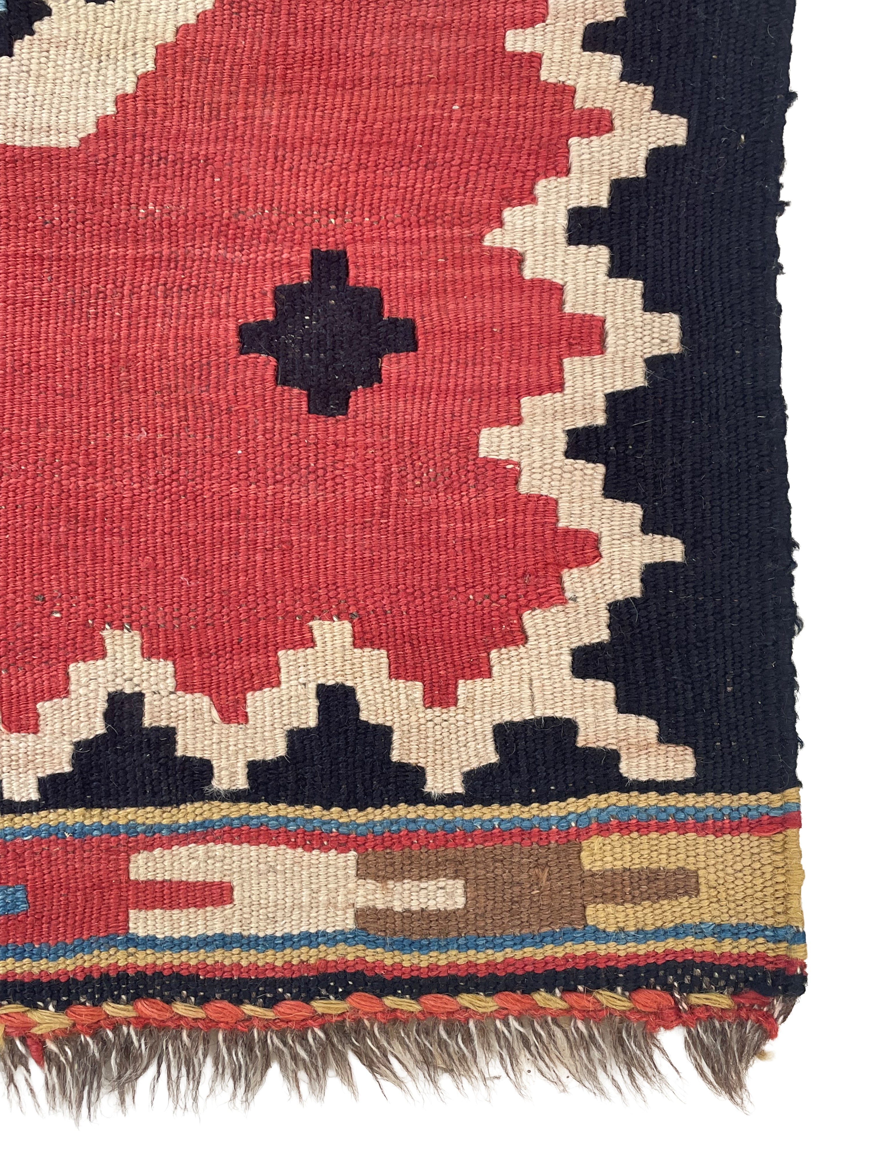 Kilim Lori, Persia, tessuto annodato a mano, inizio XX secolo