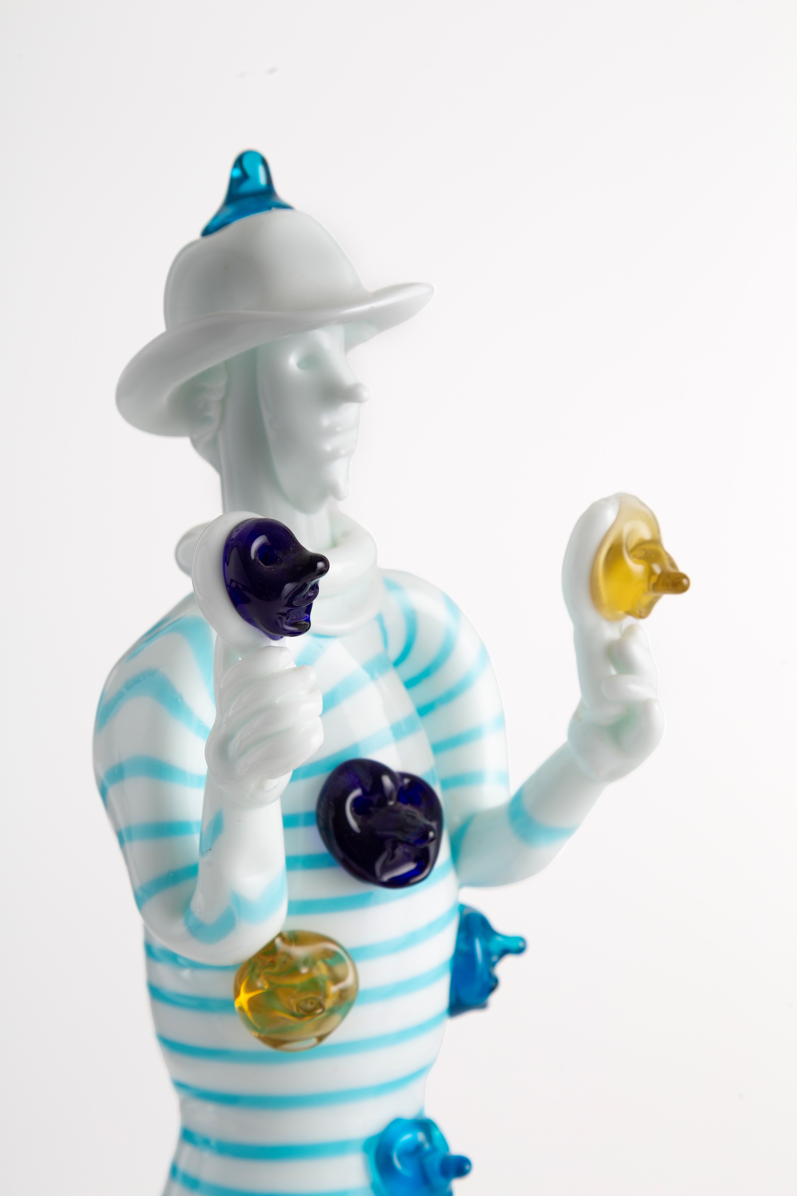 Fulvio Bianconi - Figurina "Brigella" in vetro lattimo con decori policromi