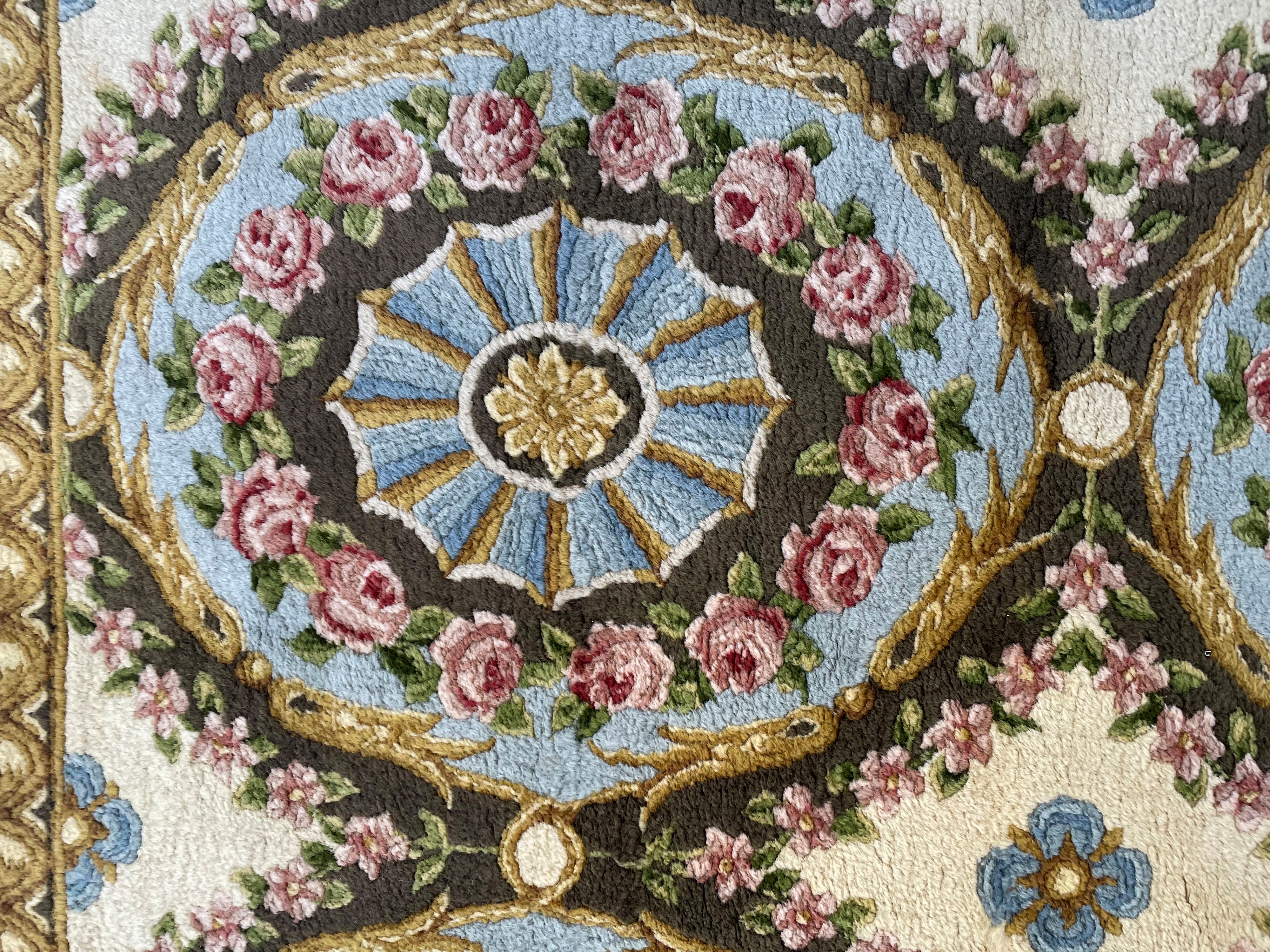 Tappeto Savonnerie, Cina, anni '80-'90, 295x200 cm