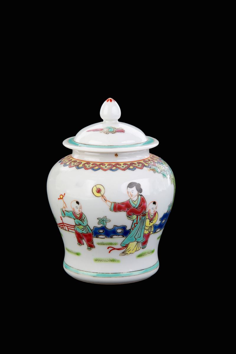 Vasetto con coperchio