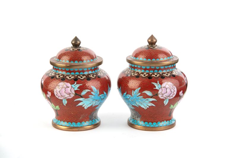 Coppia di vasetti cloisonné