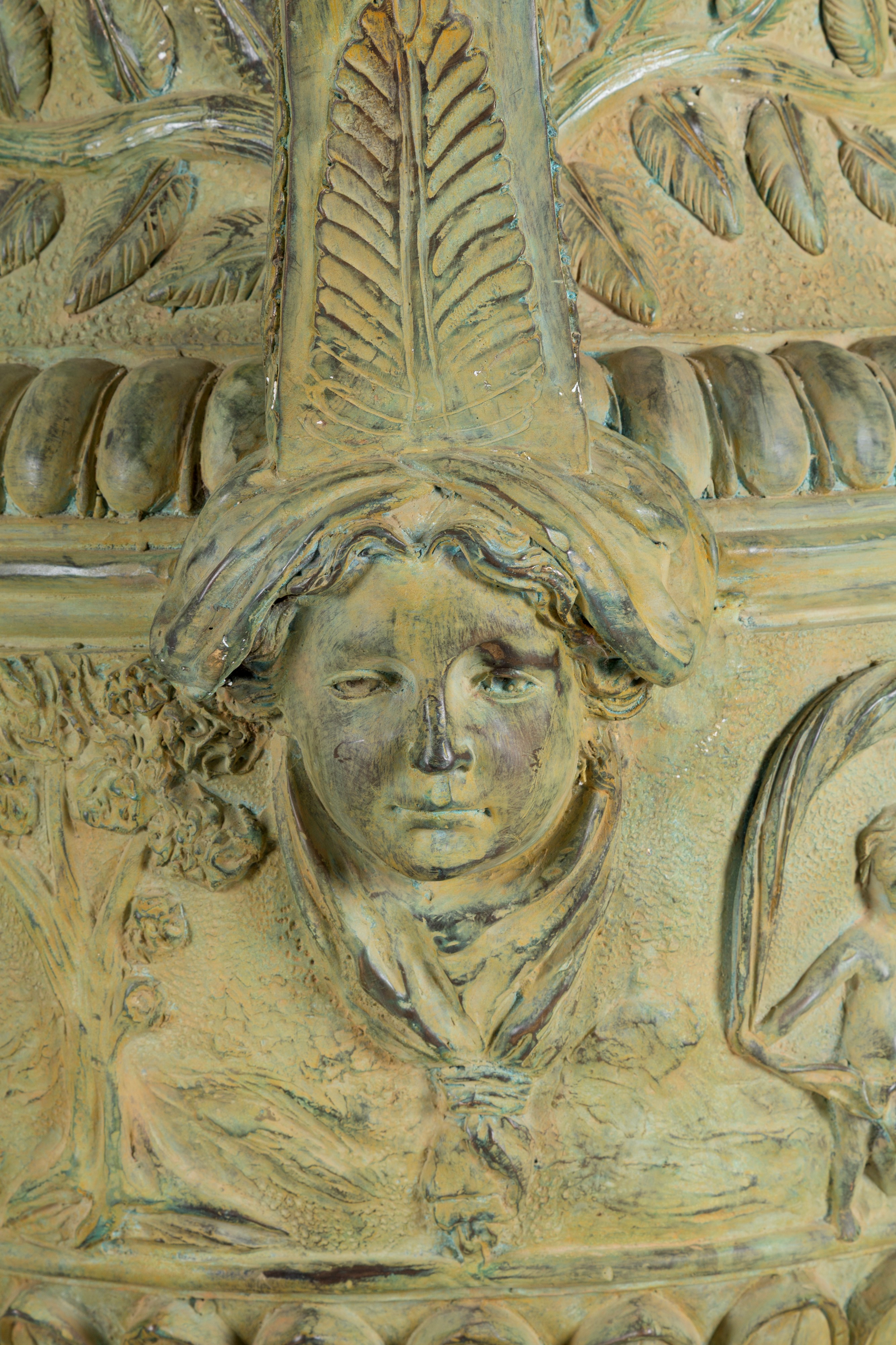 Coppia di vasi in bronzo, 123x73x56 cm ca.
