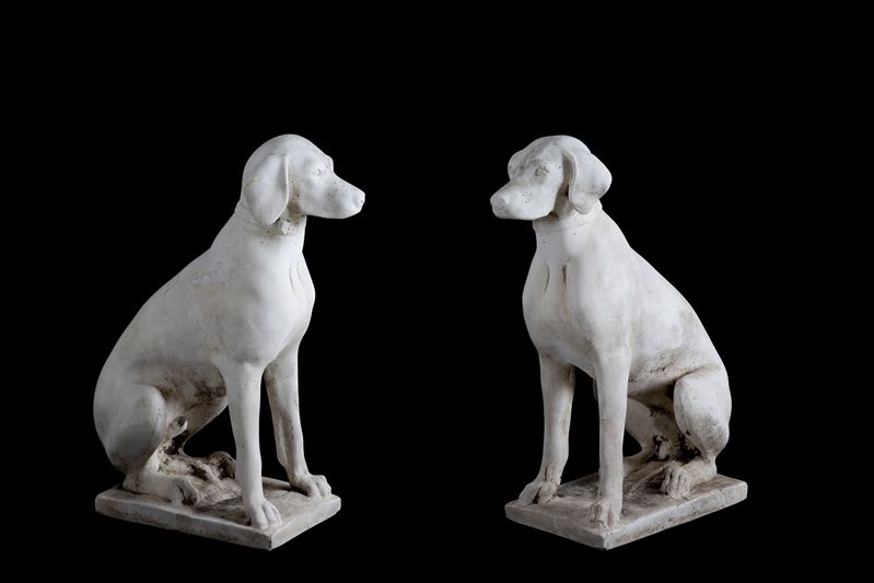 Sculture in agglomerato di pietra, Coppia di Segugi