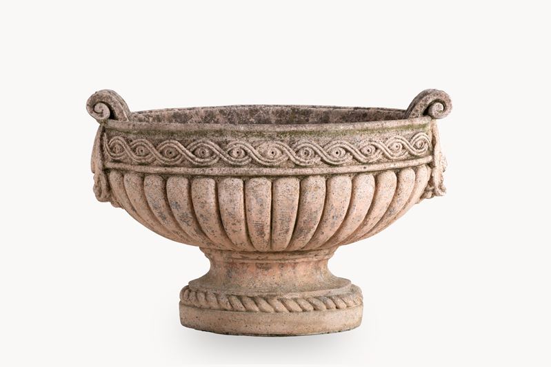 Fioriera in graniglia rosa decorata, 44,5x75x43 cm