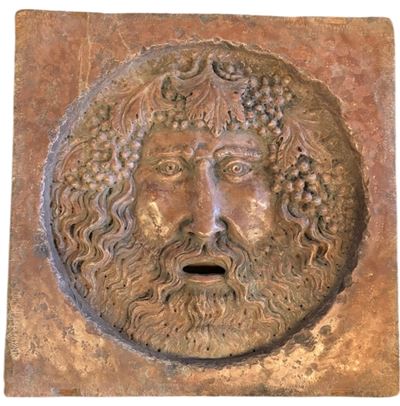 Scultura in marmo rosso di Verona, "Bocca della Verità"