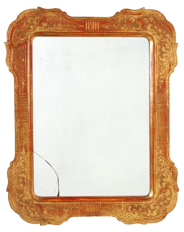 Cornice con specchio