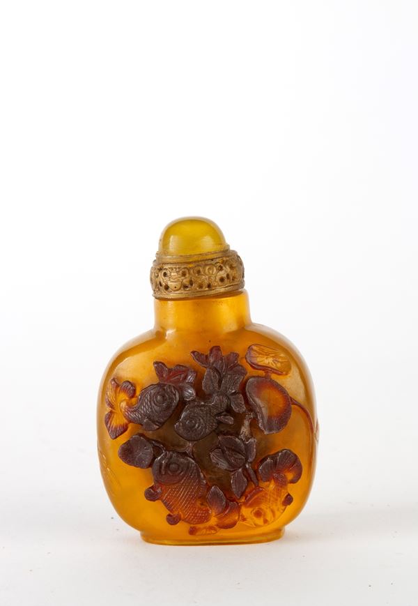 Snuff bottle