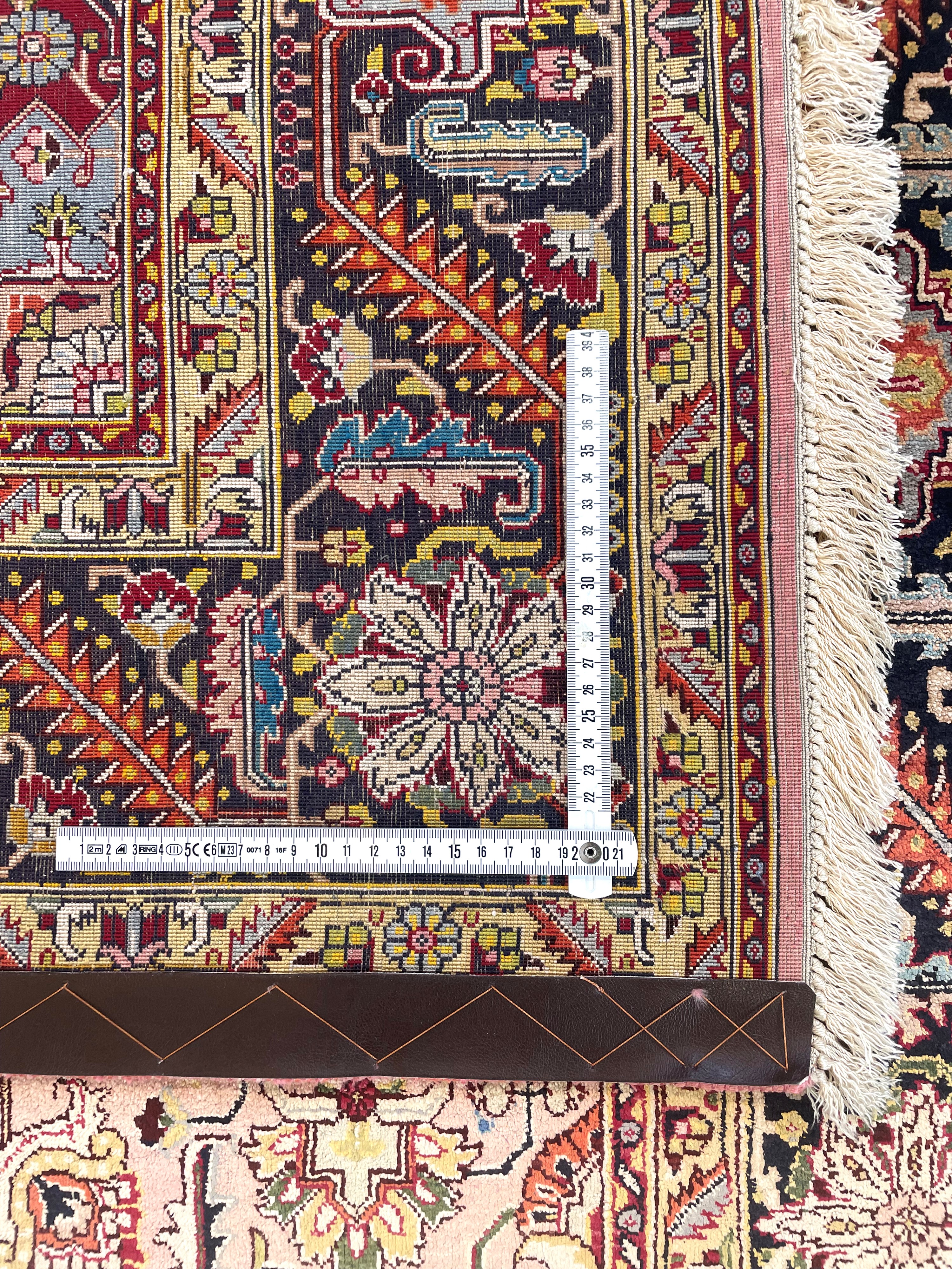 Maestro Zar Khord, Coppia di tappeti Tabriz in seta, Persia, Prima metà del XX secolo