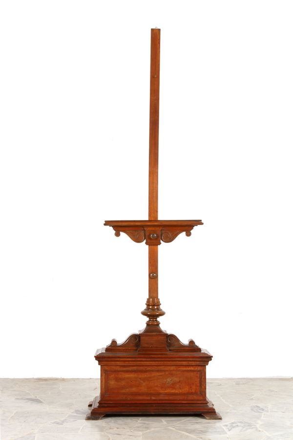 Easel