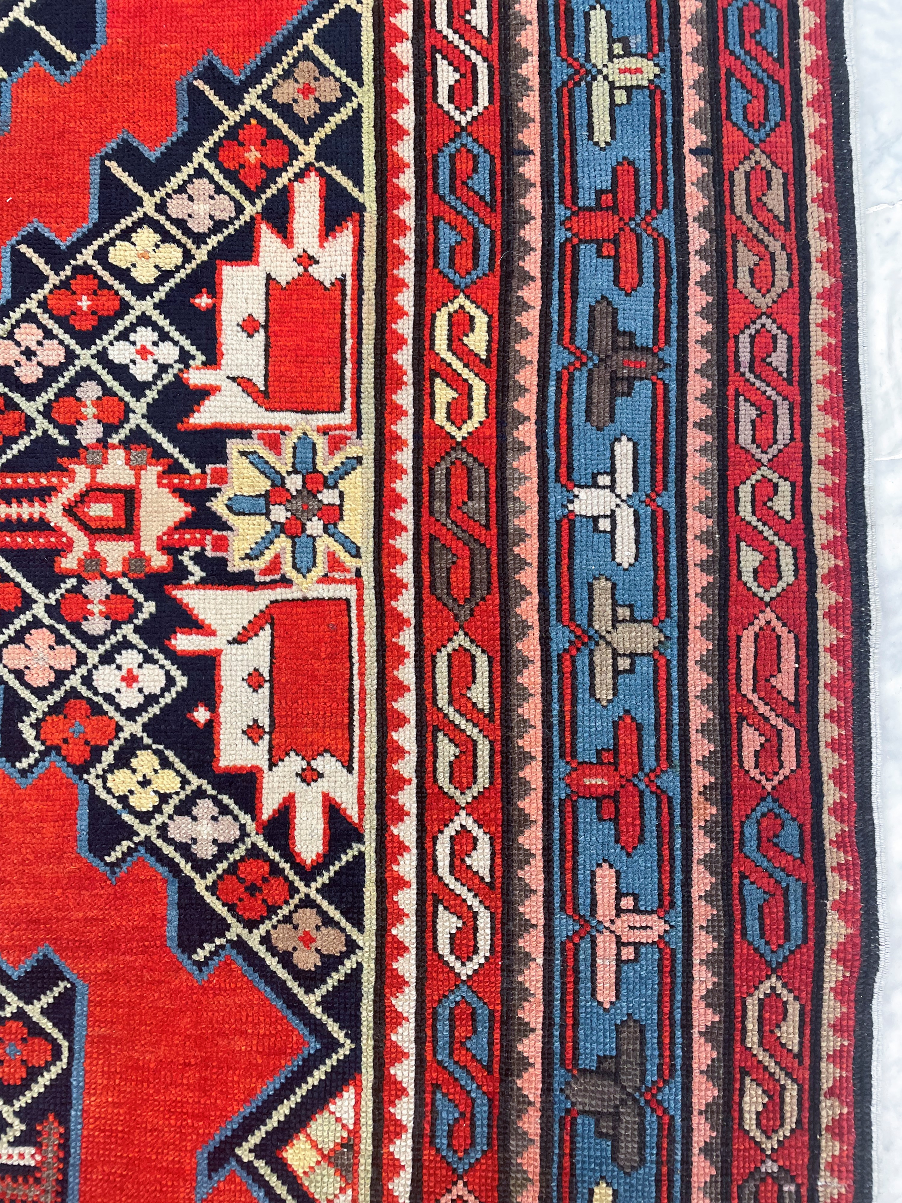 Tappeto Karabagh, Caucaso, circa 1900, 342x130 cm