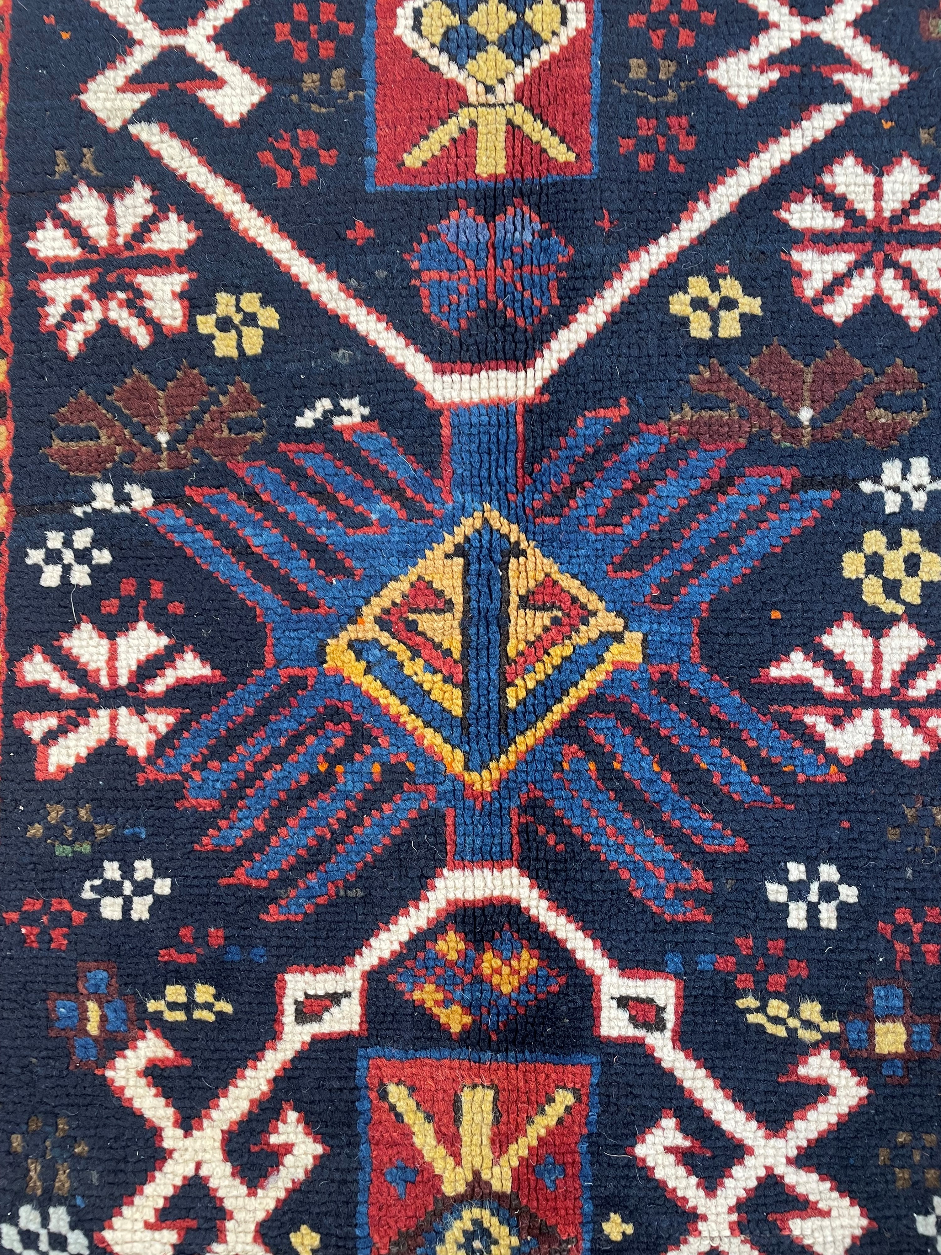 Tappeto Baku, Caucaso, fine XIX secolo, 290x140 cm
