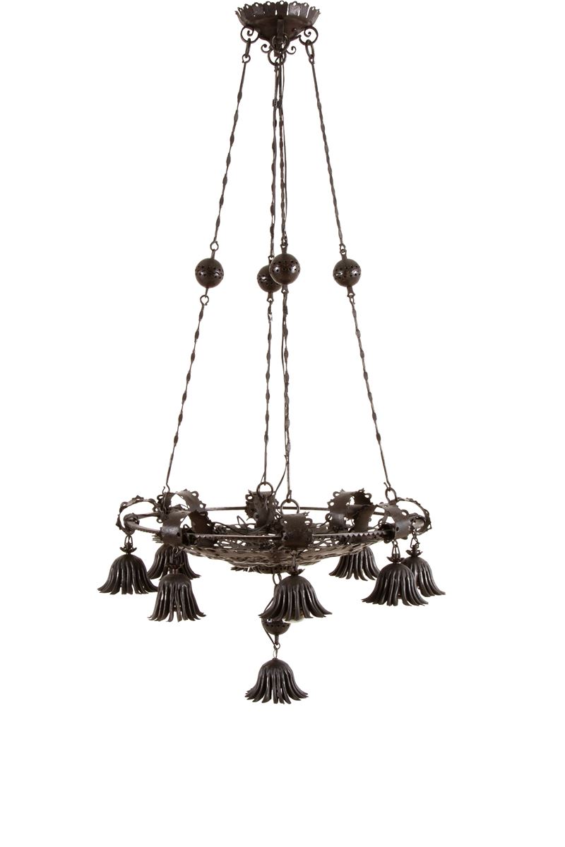 Alessandro Mazzucotelli - Lampadario in ferro battuto a nove luci