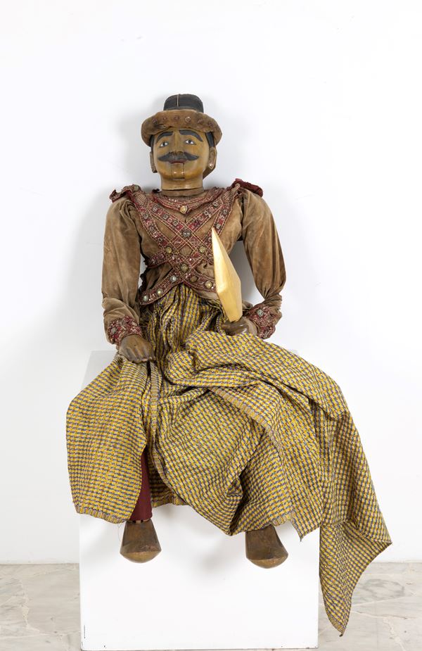 Marionetta birmana in legno e stoffa