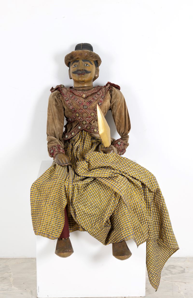 Marionetta birmana in legno e stoffa