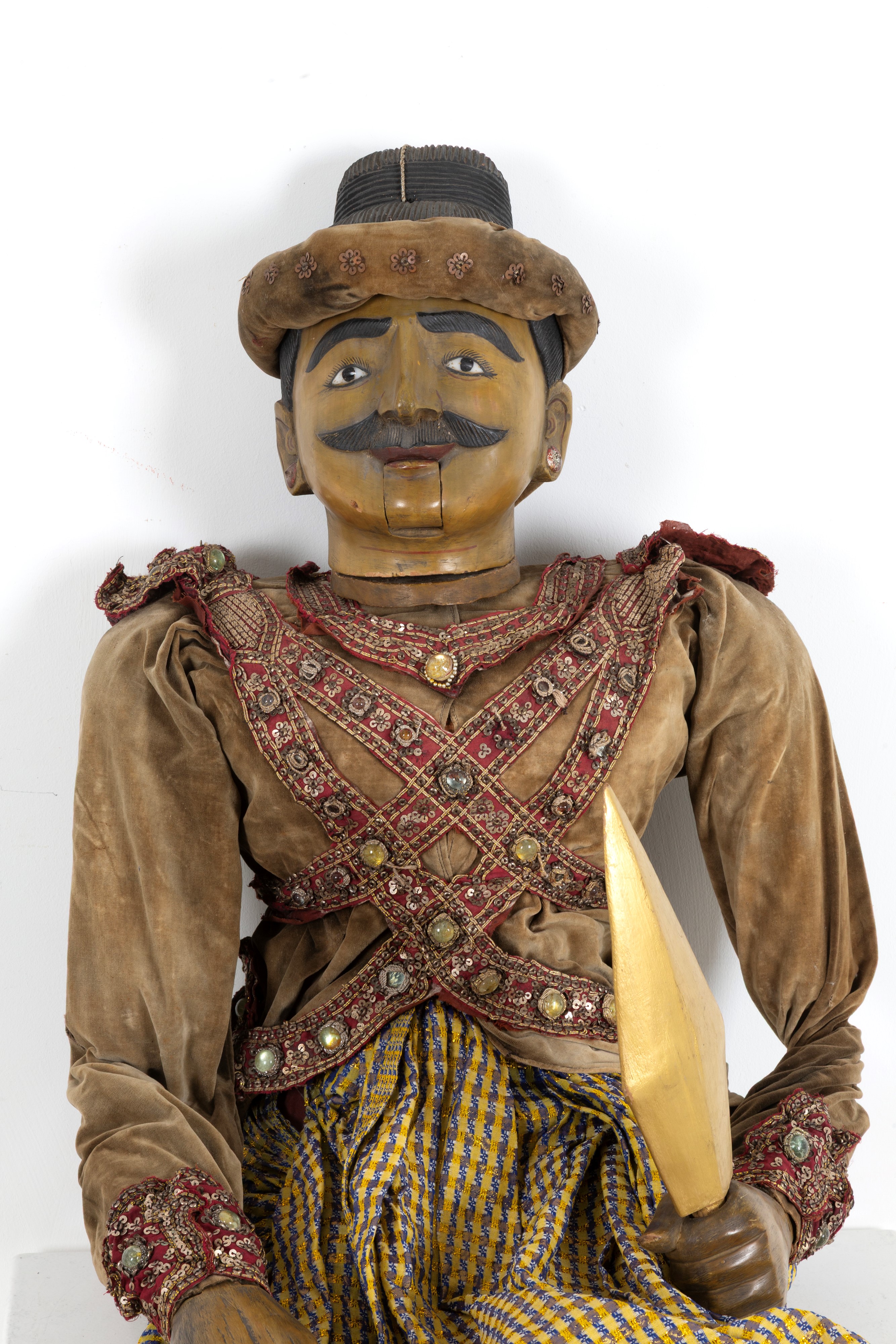 Marionetta birmana in legno e stoffa