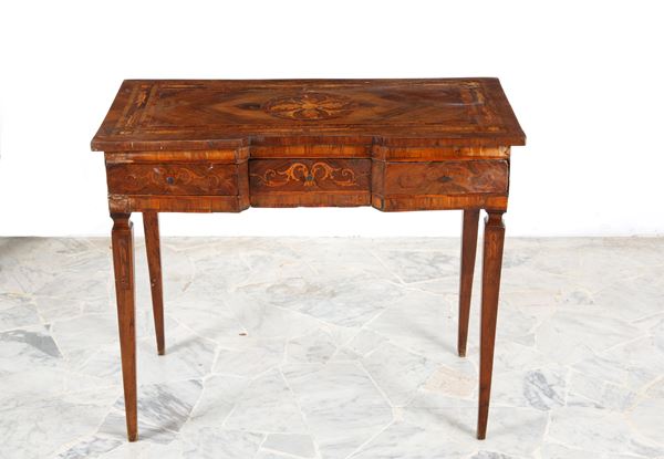 Inlaid writing desk