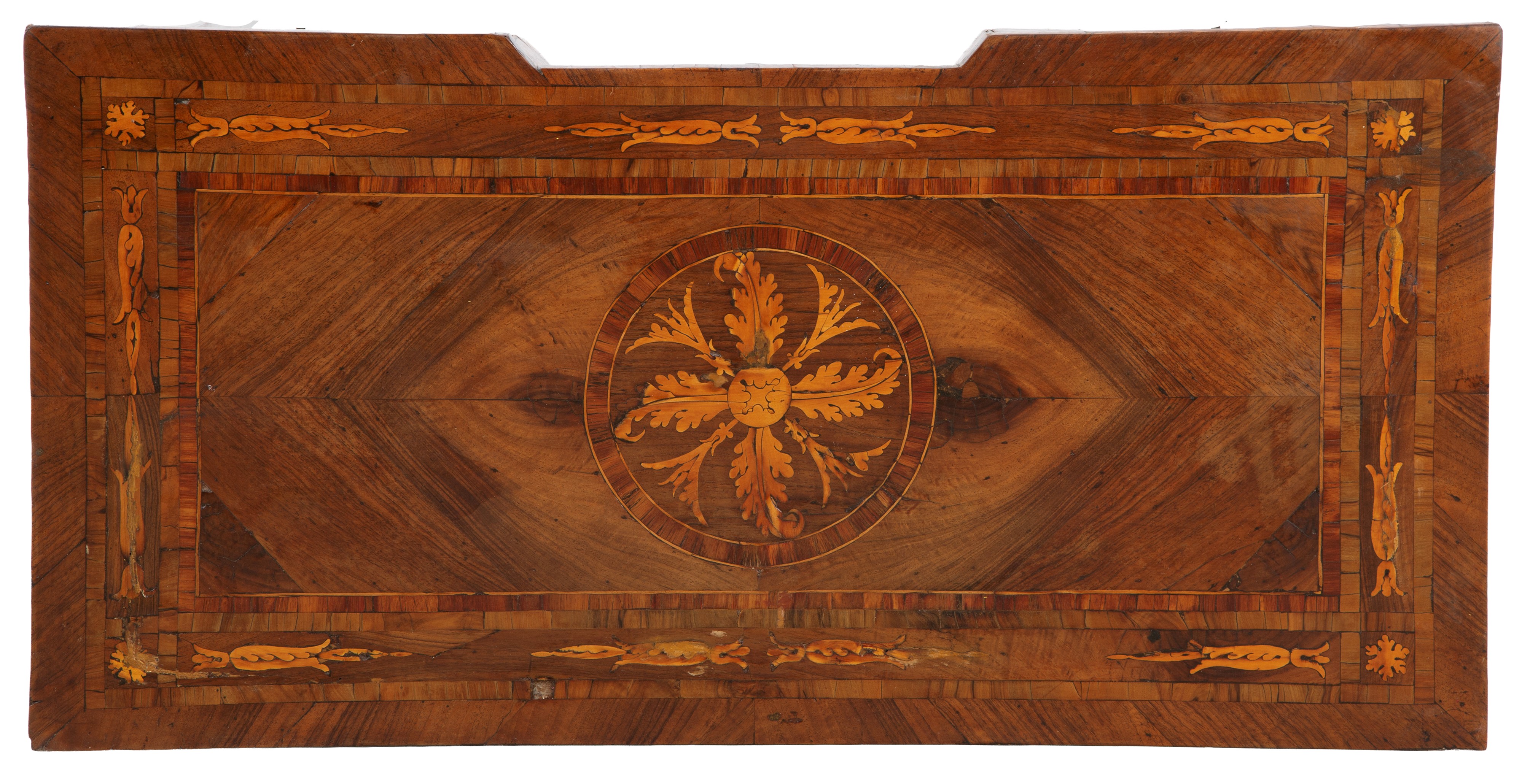 Scrittoio intarsiato in legno lastronato, XIX secolo