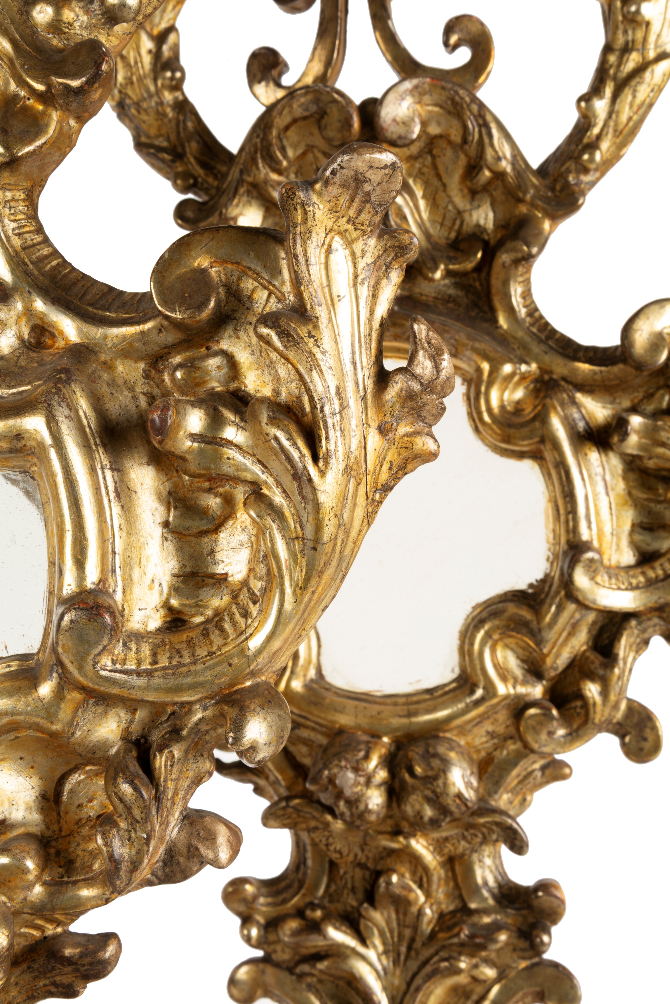 Due reliquiari, legno dorato a mecca, XVIII secolo