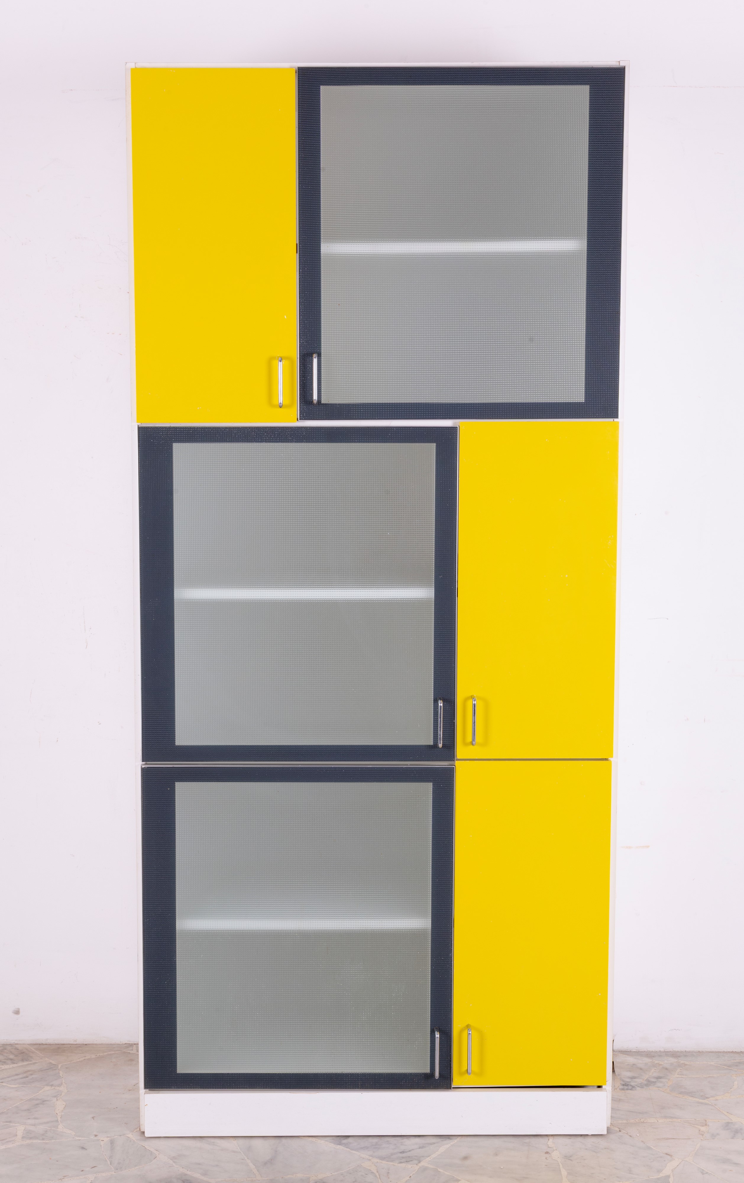 Antonia Astori - Mobile a sei ante per DRIADE in formica