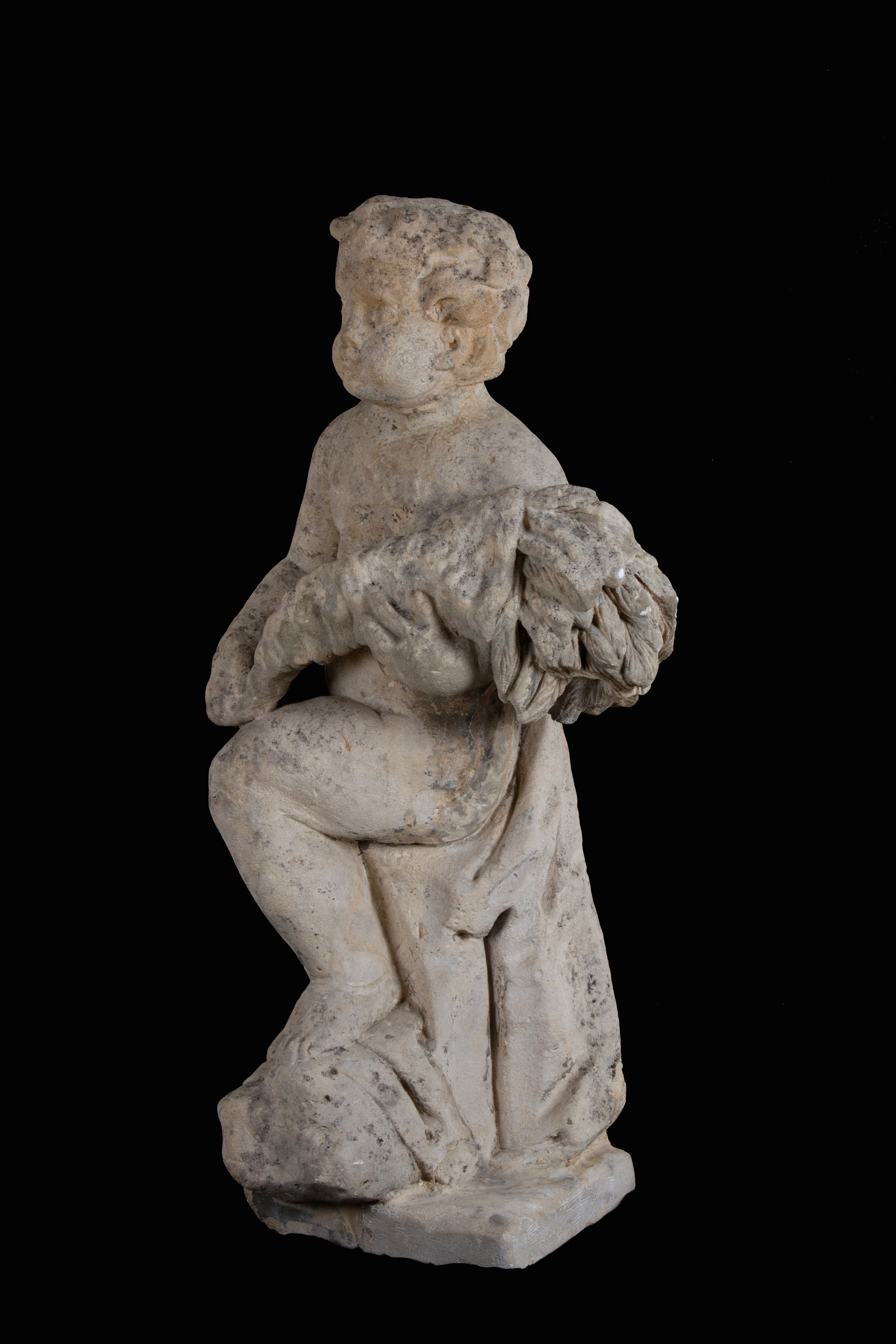 Scultura, Putto con cornucopia, pietra; base in legno (seconda metà del XVIII secolo)