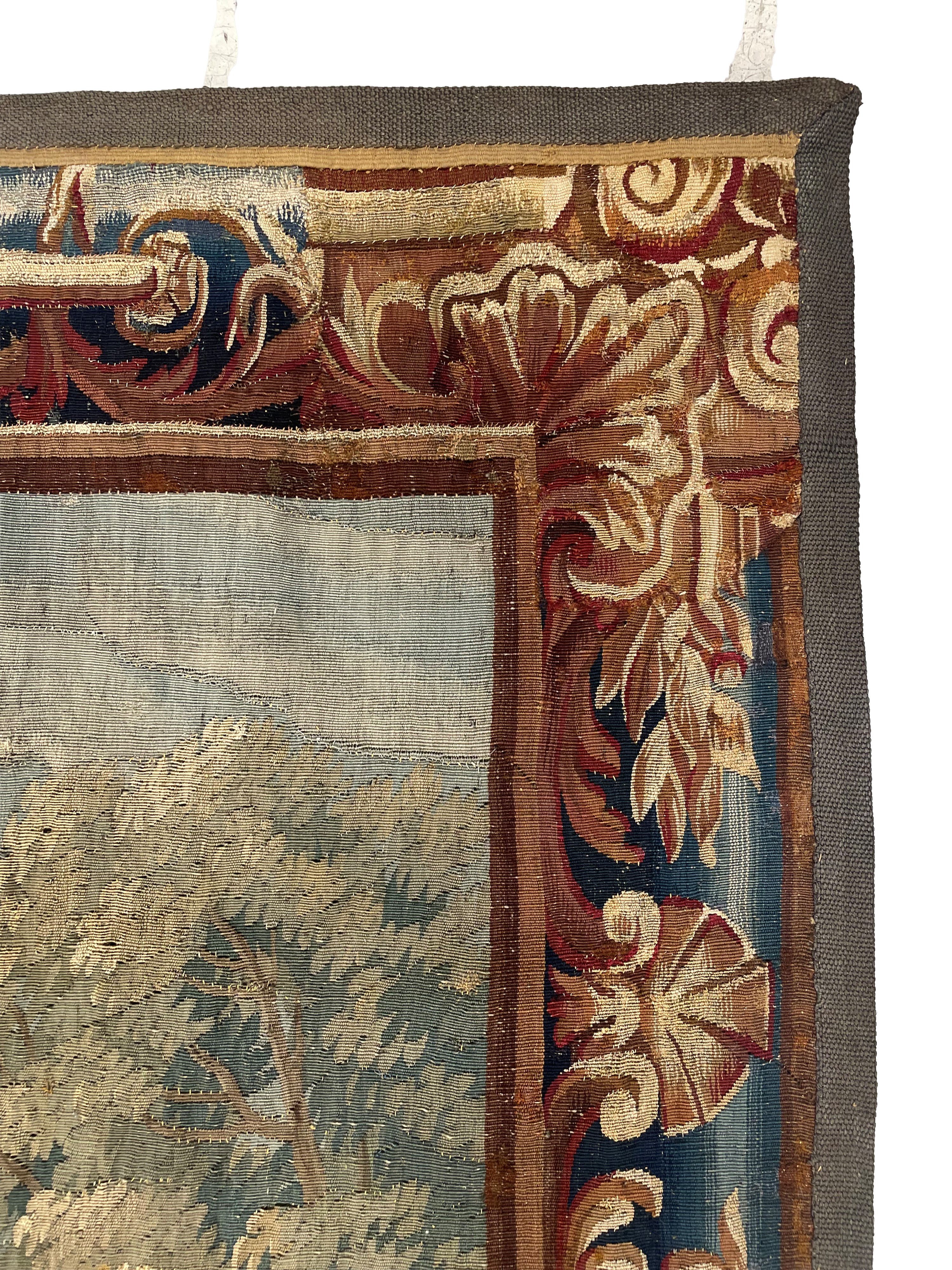 Arazzo fiammingo, Scene di corte, lavorazione in lana e seta (XVIII secolo)
