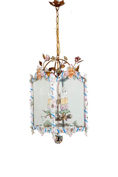 Lampadario a lanterna in ceramica dipinta, quattro luci, XIX secolo