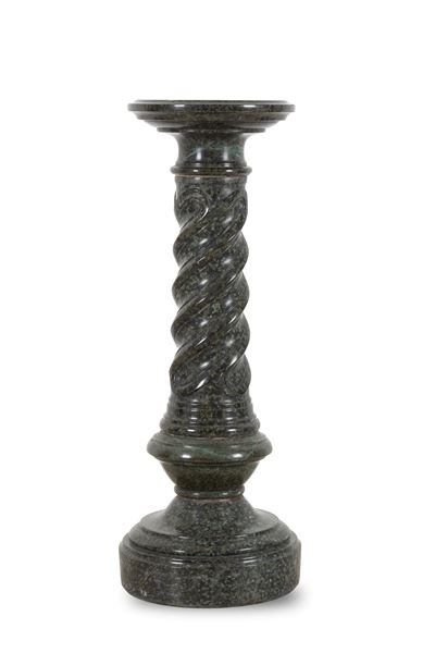 Colonna tornita in marmo verde Alpi, XIX secolo