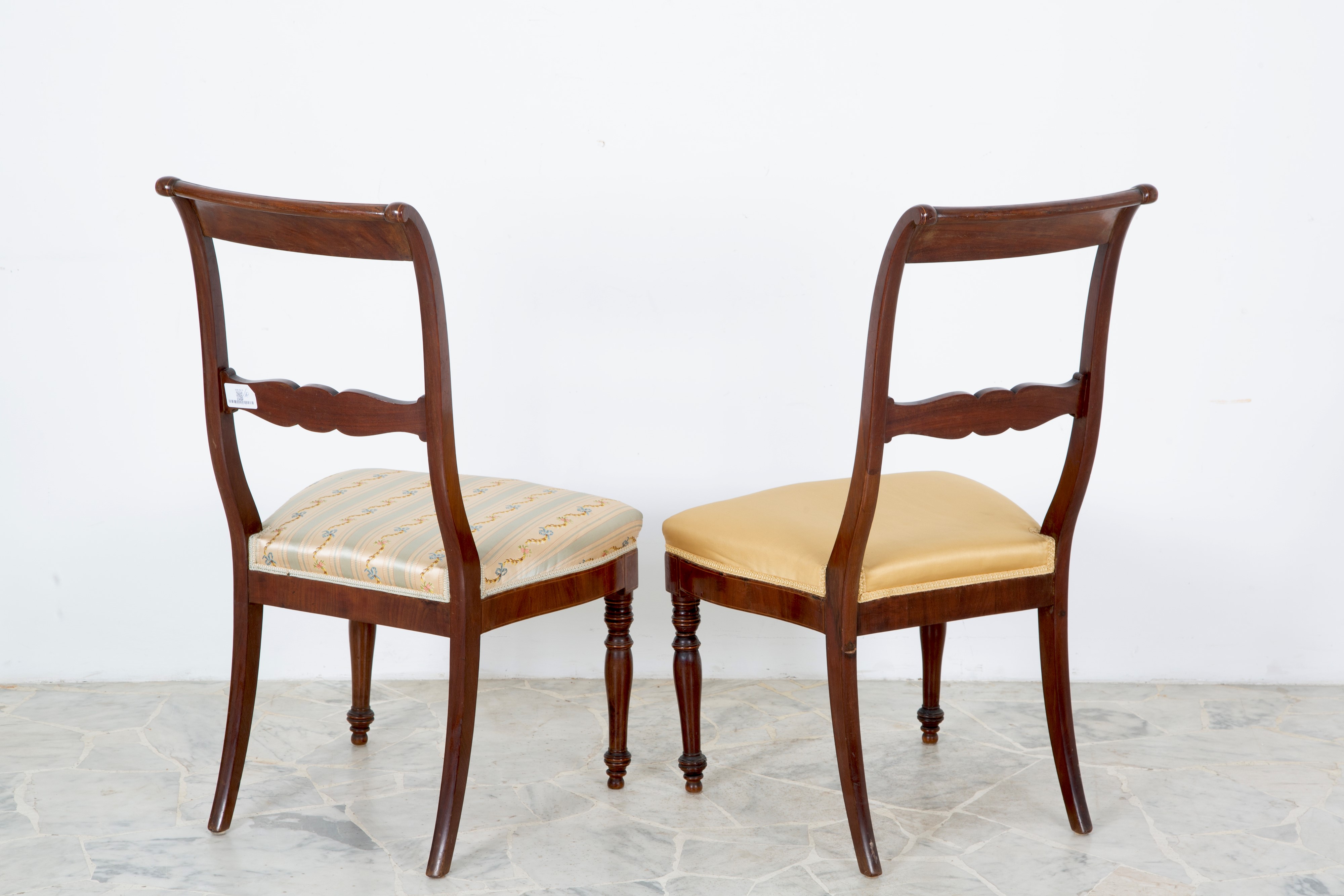 Sedie, dieci elementi, legno intarsiato con sedute imbottite, XIX secolo
