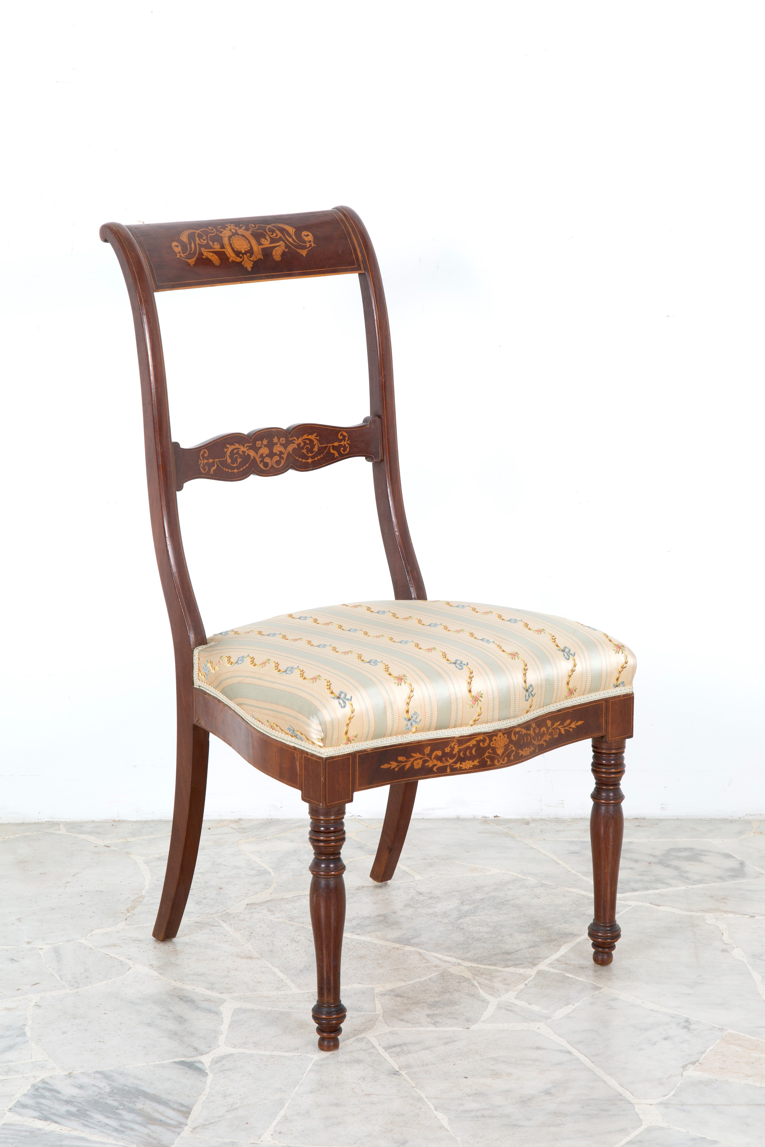Sedie, dieci elementi, legno intarsiato con sedute imbottite, XIX secolo