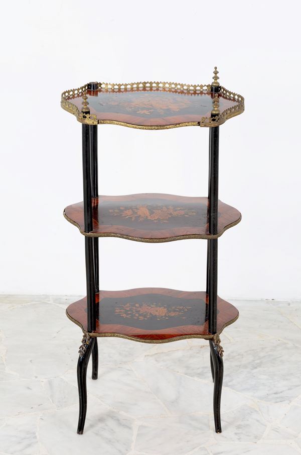 Polylobed etagere