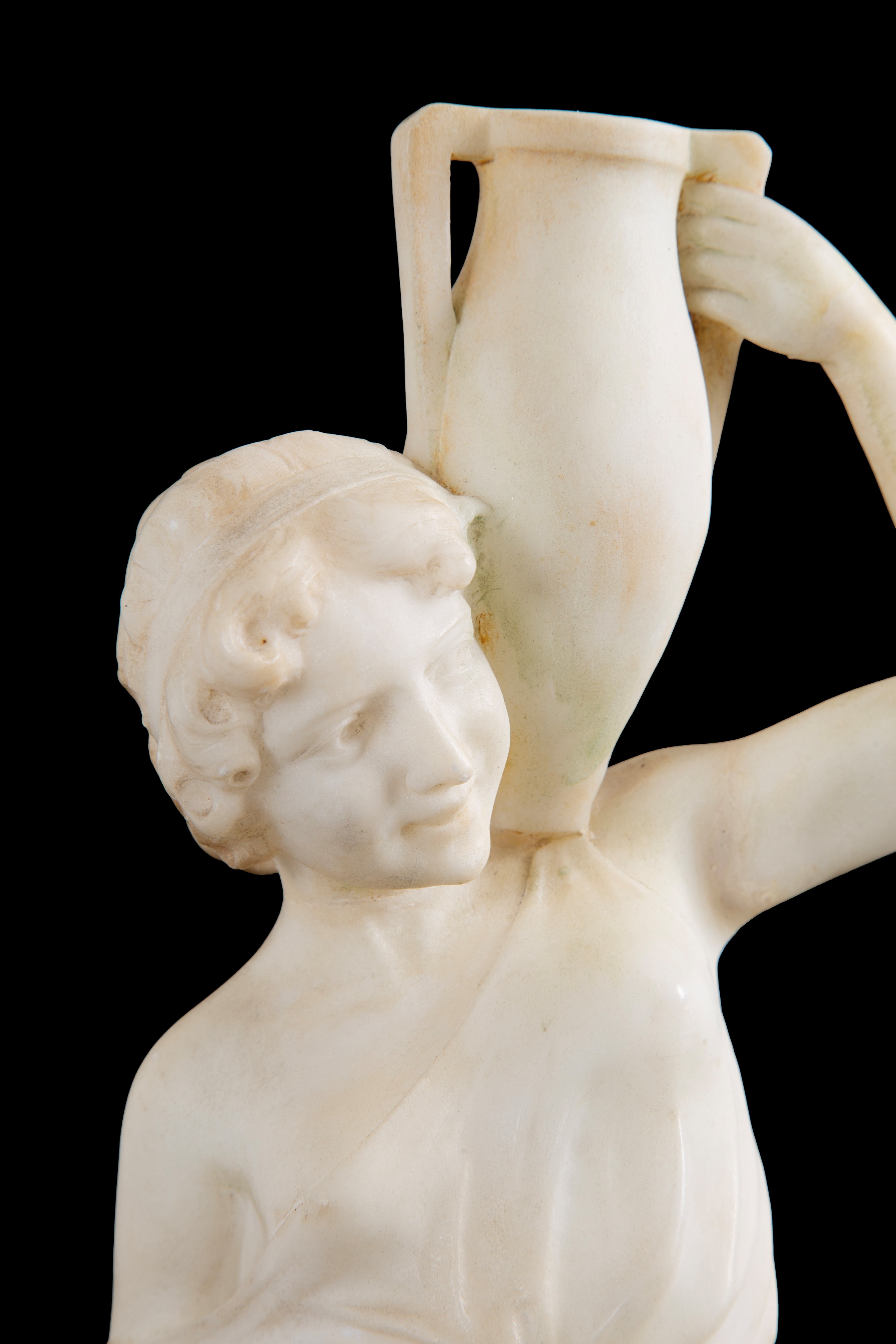 Scultura «Acquaiola», alabastro, XIX secolo