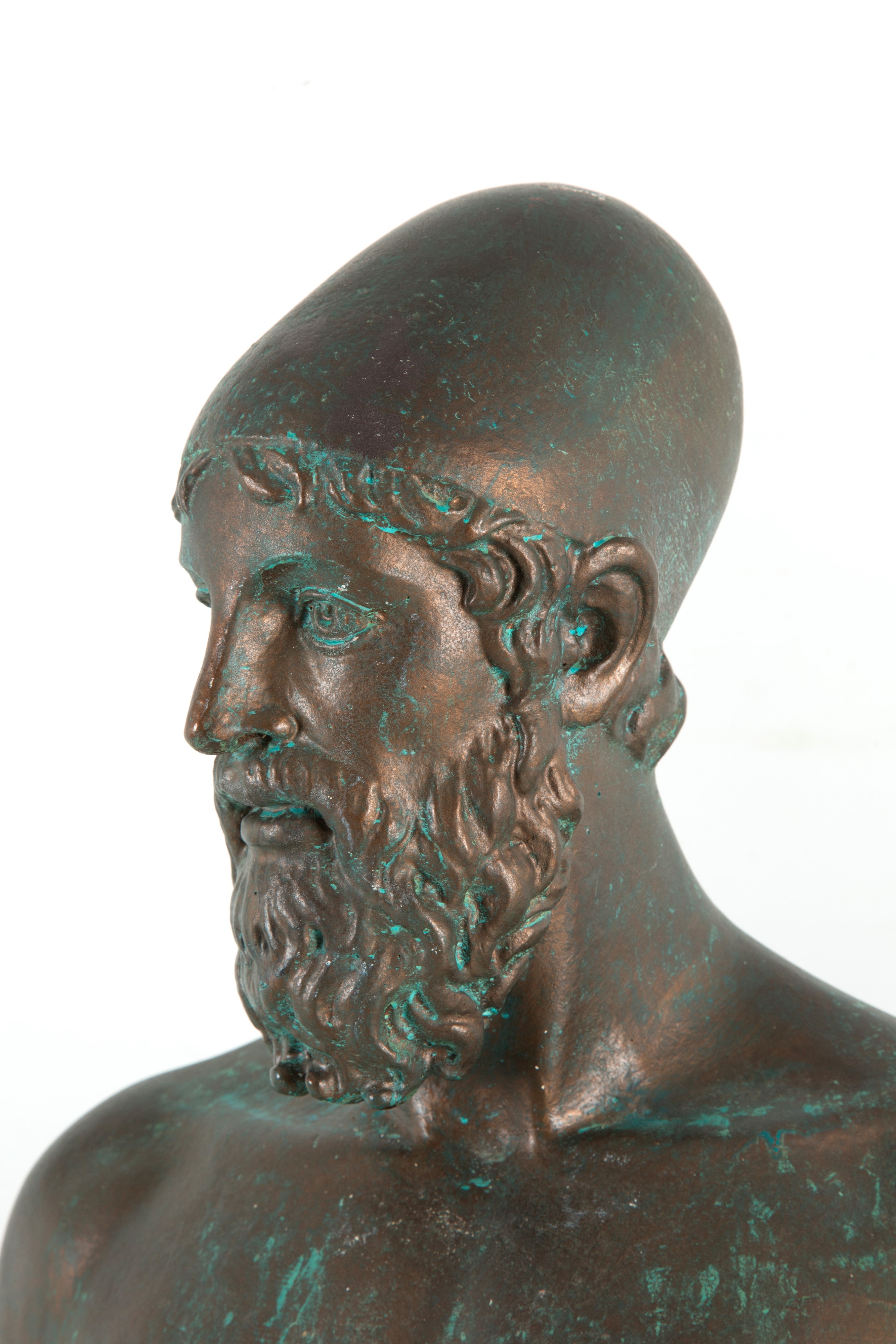 Coppia di sculture “Bronzi di Riace”, gesso patinato finto bronzo, XX secolo