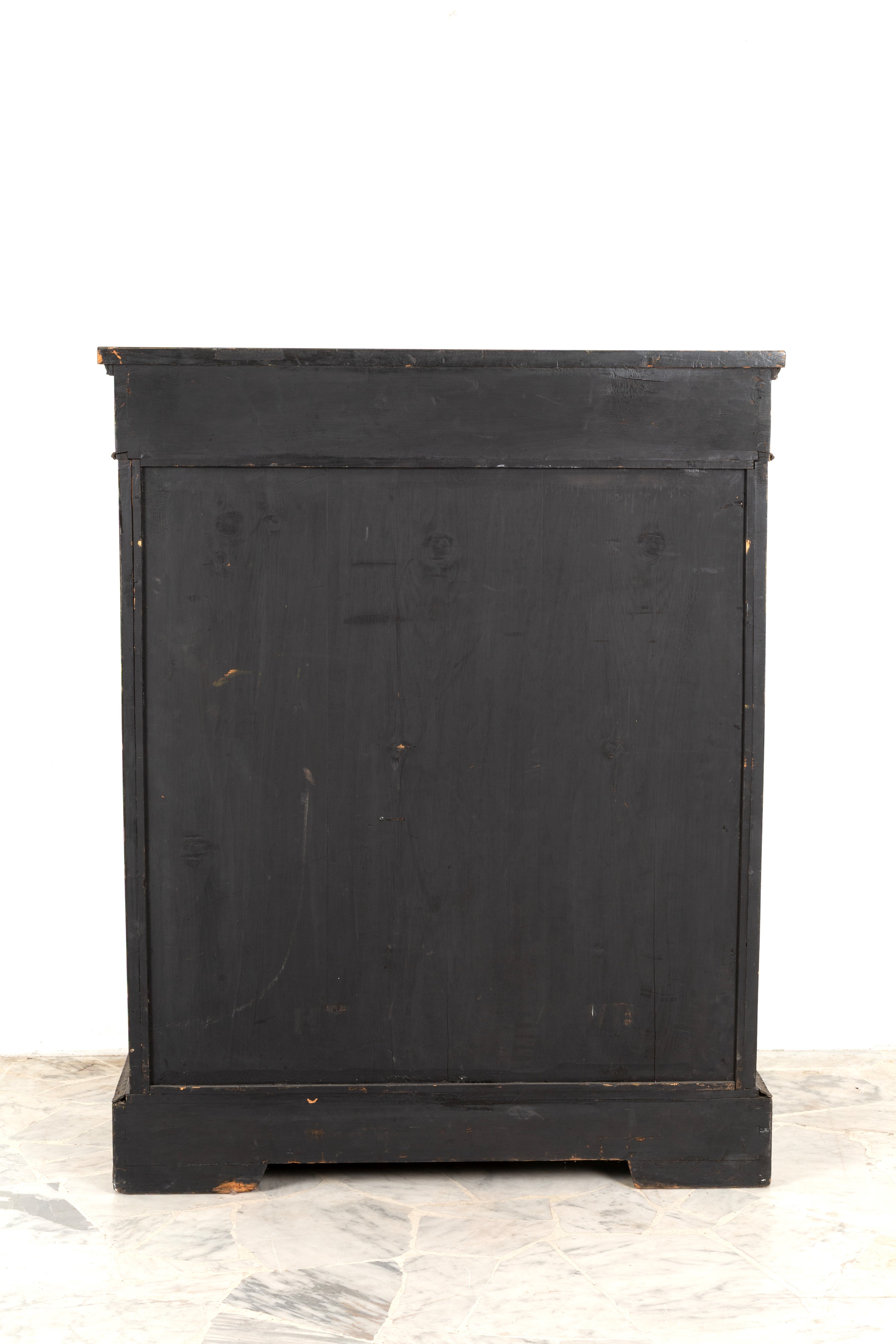 Credenzina tipo Boulle, in legno ebanizzato, XIX secolo