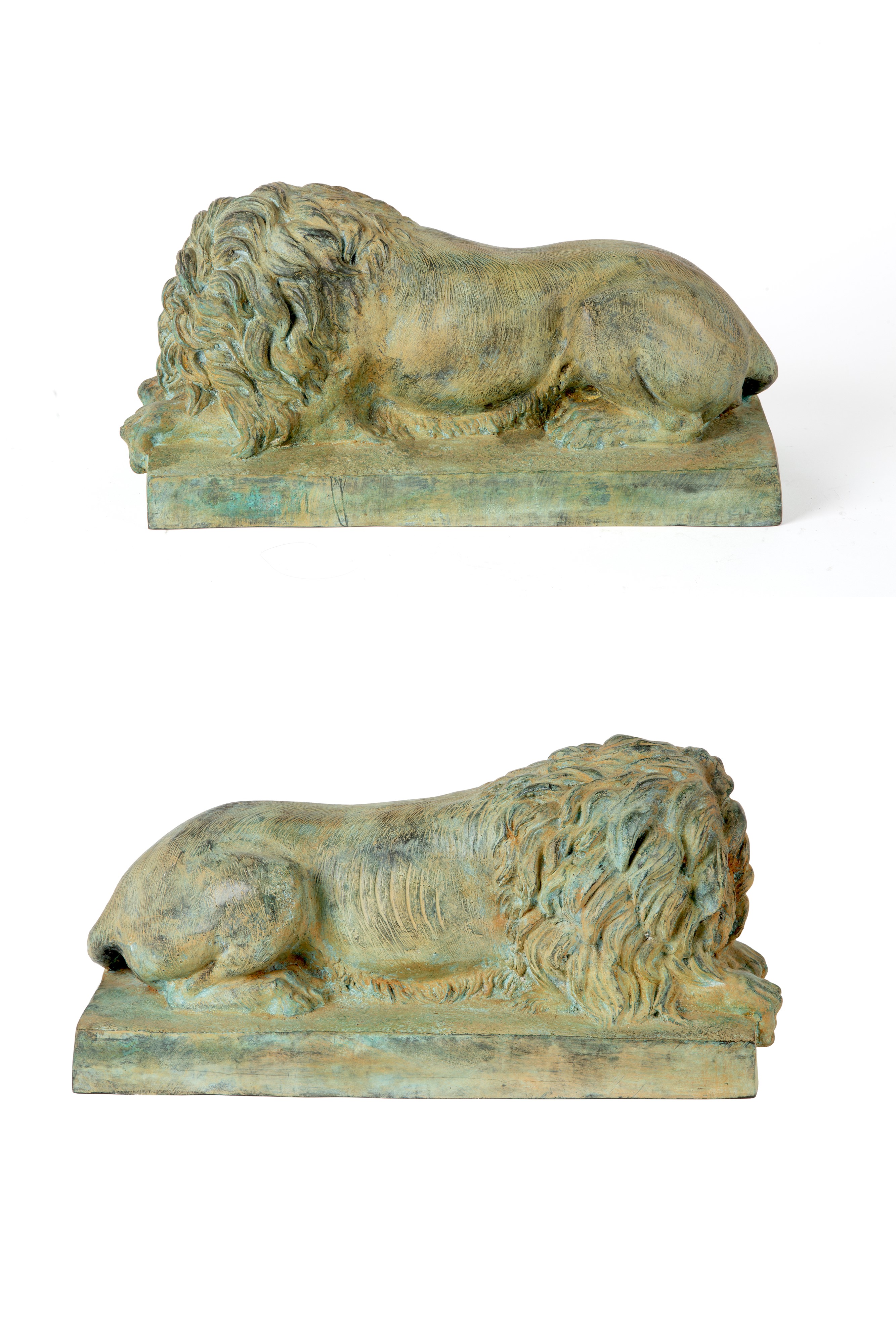 Coppia di sculture, Leoni, bronzo patinato (XX secolo)