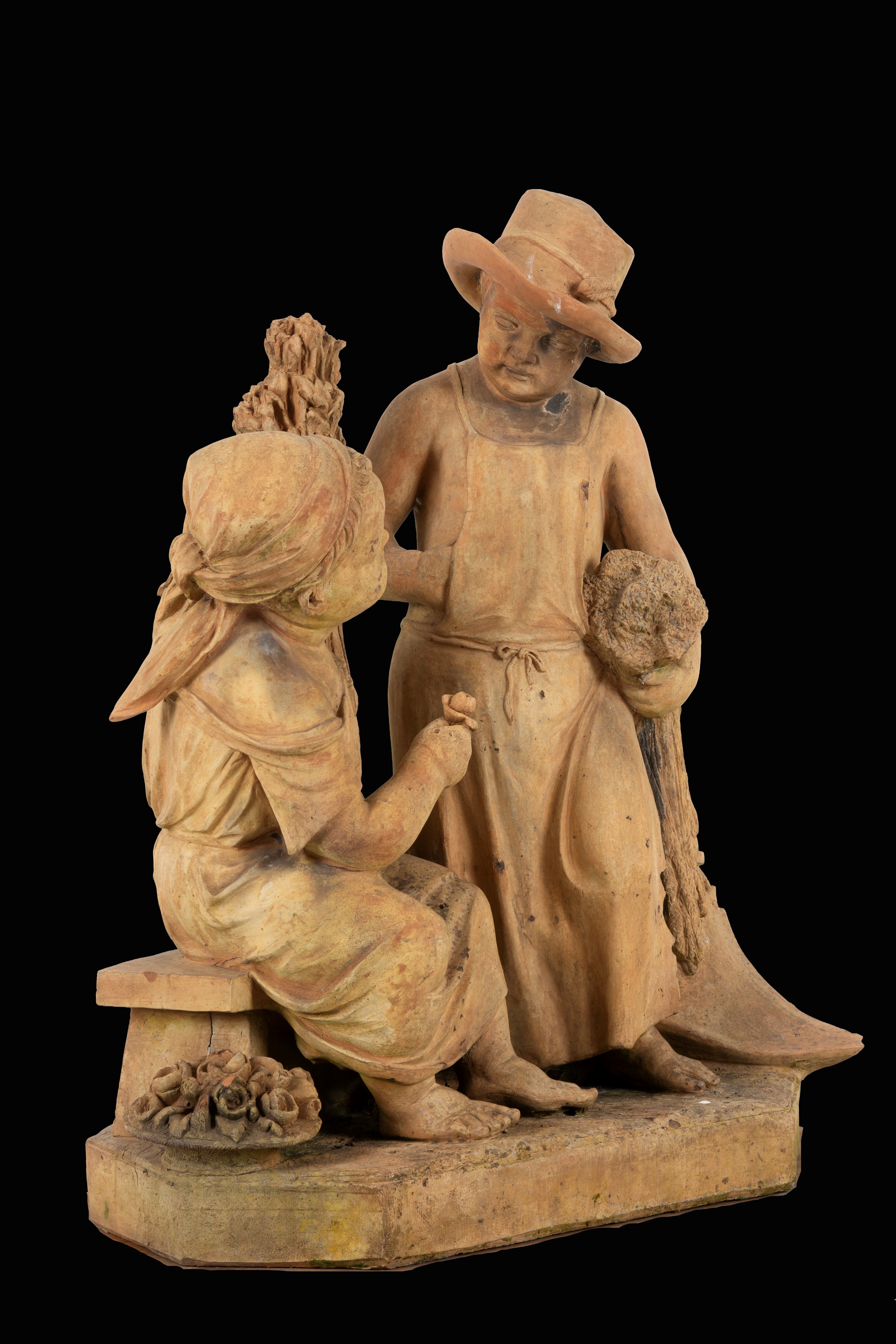 Gruppo scultoreo, Putti con spighe di grano, terracotta, fine XIX-inizi XX secolo