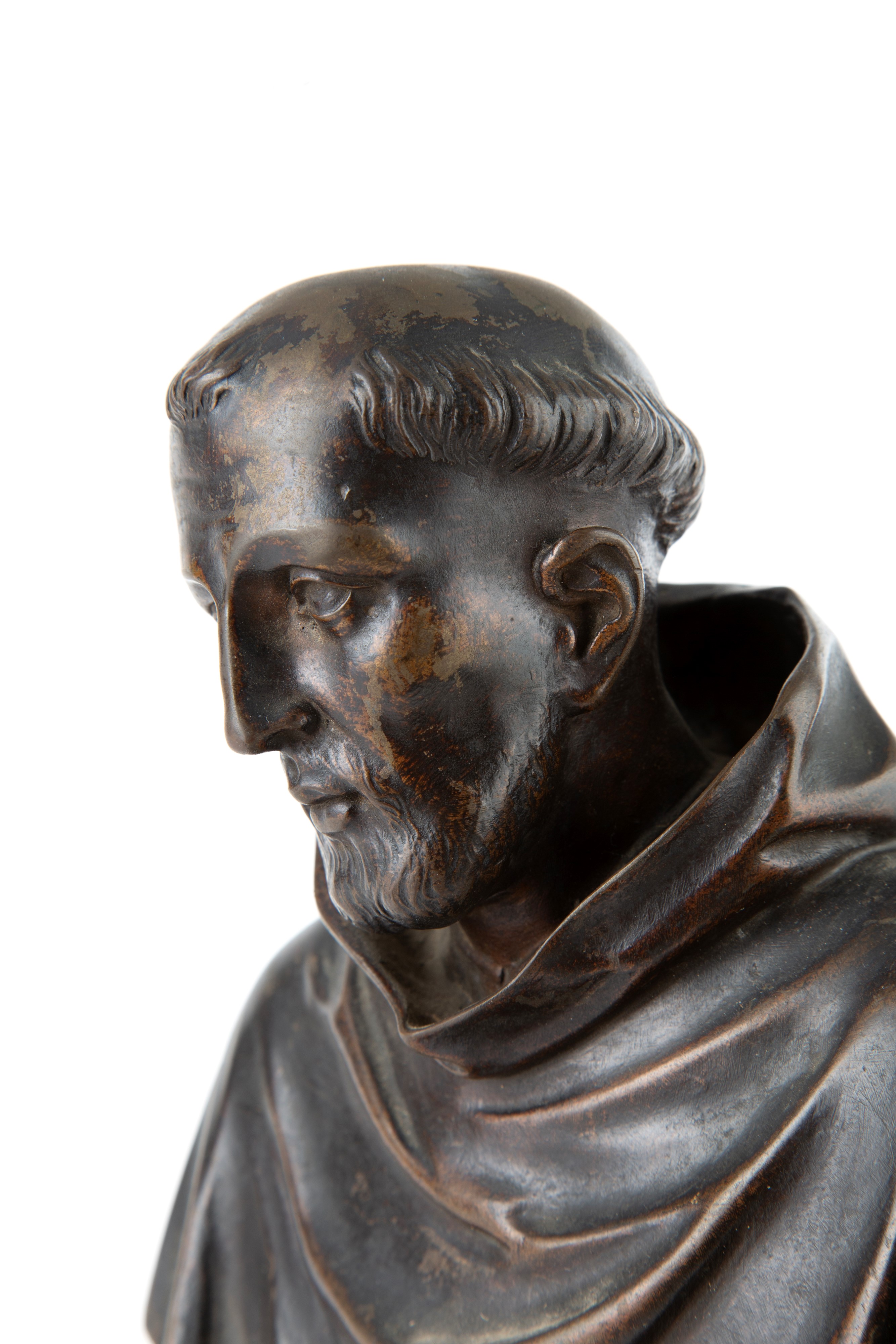 Scultura, Busto di frate in bronzo