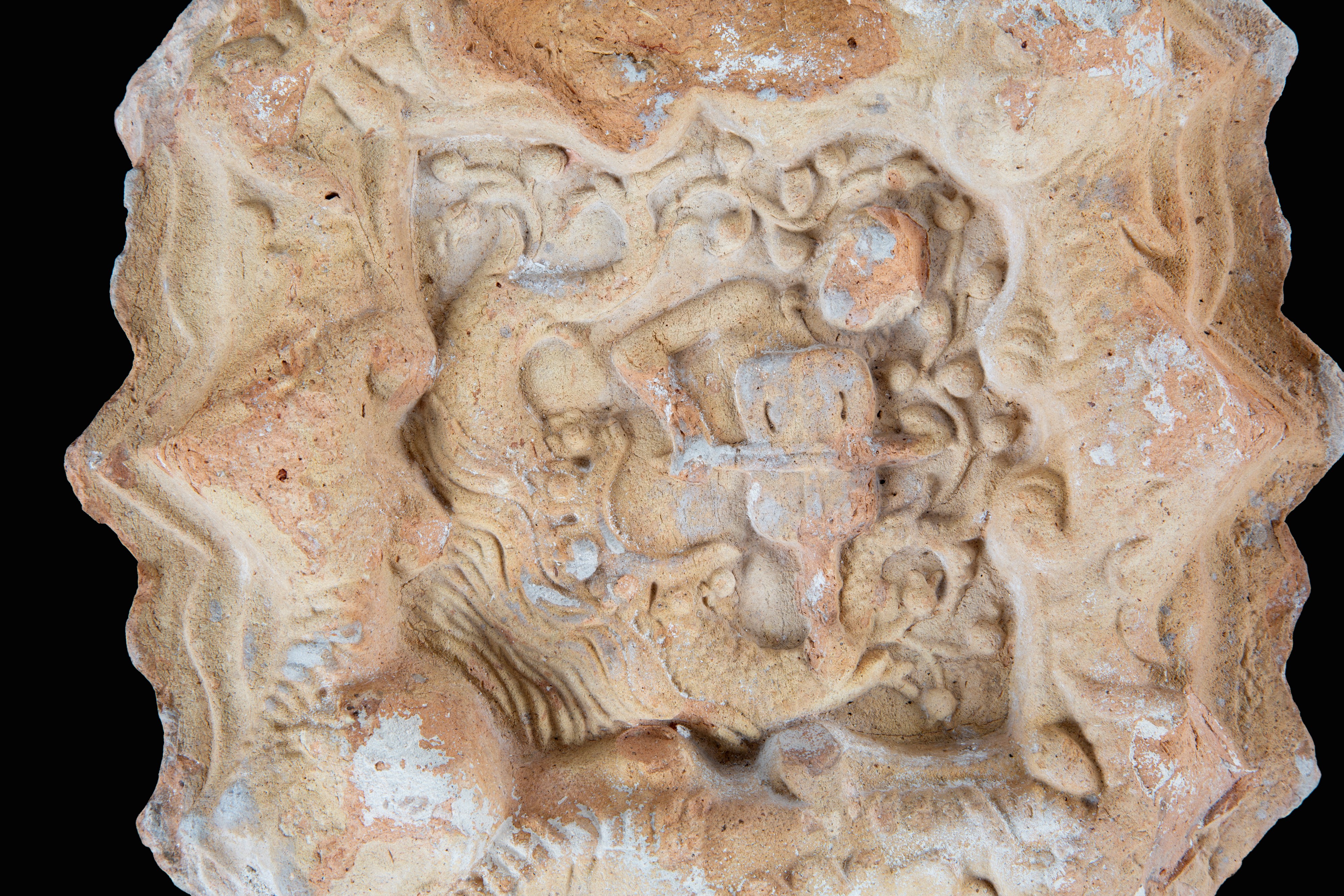 Sei mattonelle in terracotta a bordo mistilineo, raffigurazioni figurative, XIX secolo
