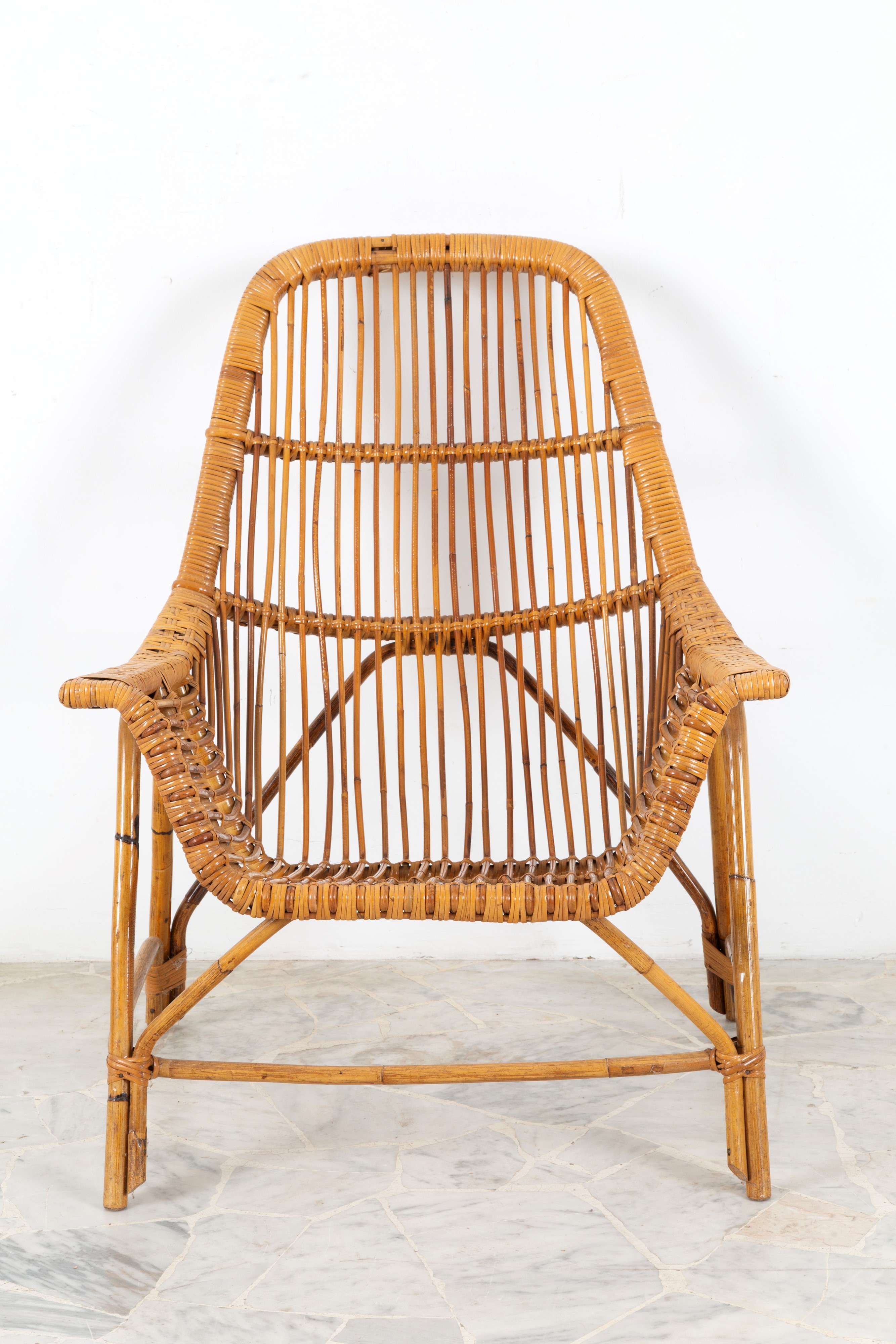 Gervasoni, Set da giardino in rattan: due poltrone e tavolino rotondo (anni '70)