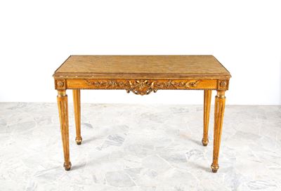 Consolle in legno laccato e dorato con piano in marmo giallo, decorazioni floreali a rilievo (XIX...